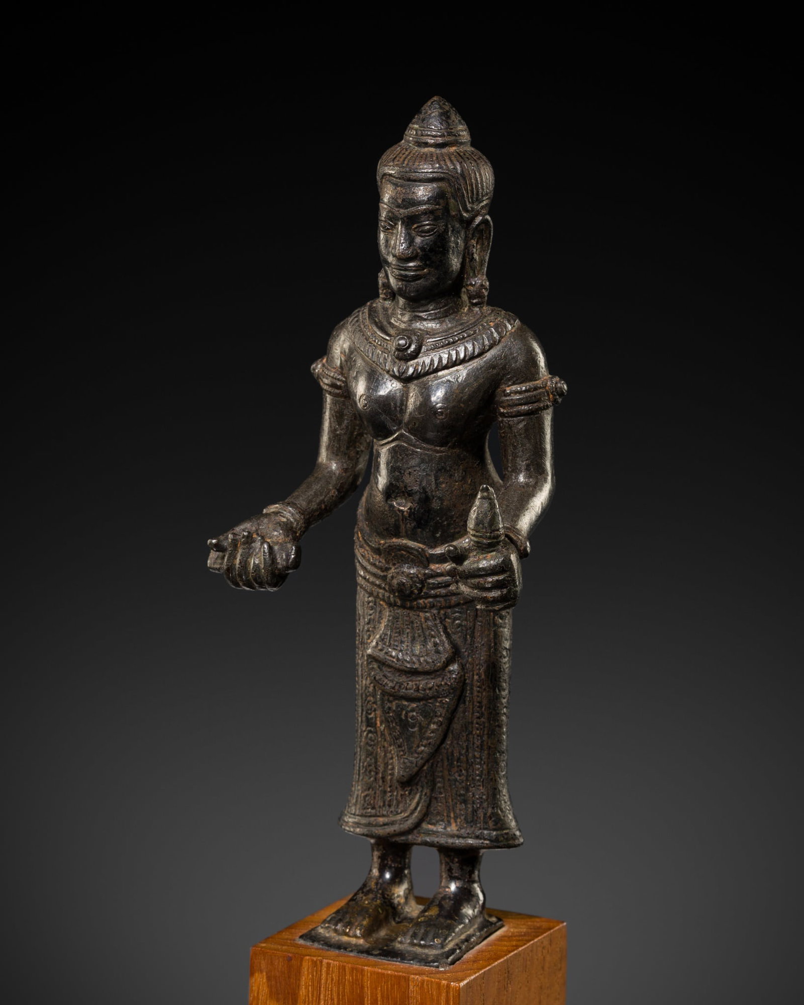 A BRONZE FIGURE OF UMA, LOPBURI STYLE, THAILAND, 13TH CENTURY (1 of 12)