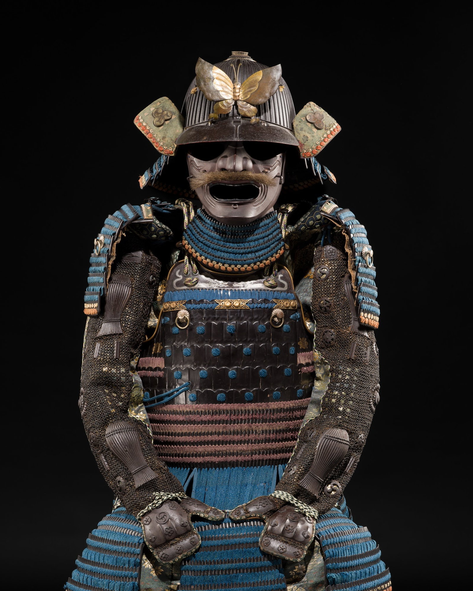 SAOTOME: AN IMPRESSIVE OKEGAWA NIMAI-DO GUSOKU (TWO-PIECE CUIRASS ARMOR) AND SUJIBACHI KABUTO, WITH: SAOTOME: AN IMPRESSIVE OKEGAWA NIMAI-DO GUSOKU (TWO-PIECE CUIRASS ARMOR) AND SUJIBACHI KABUTO, WITH NKBKHK KOSHU TOKUBETSU KICHO (ESPECIALLY IMPORTANT) SHIRYO CERTIFICATE The kabuto by Saotome Ietada,