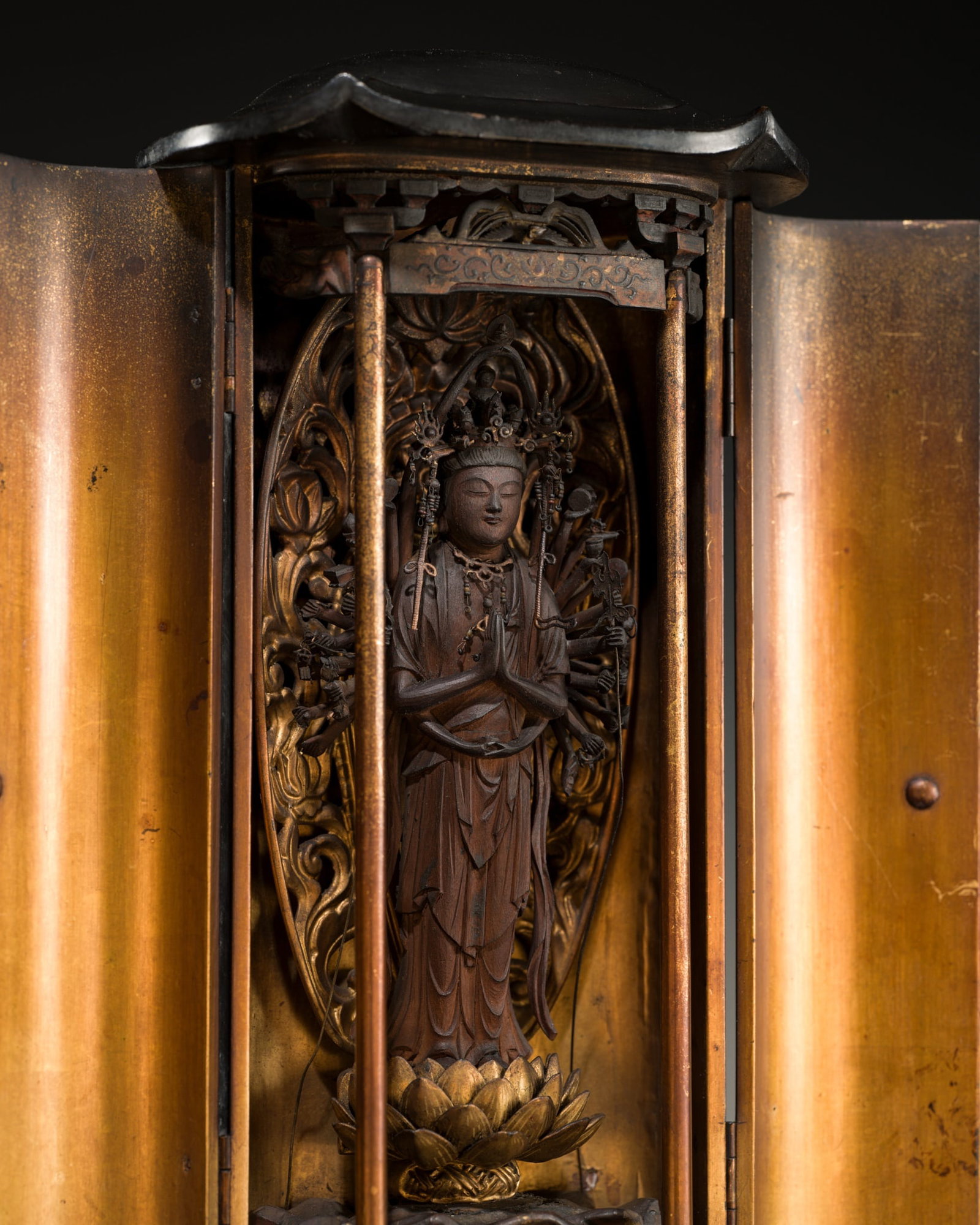 A GILT-LACQUERED WOOD ZUSHI (PORTABLE BUDDHIST SHRINE) CONTAINING A VERY FINE FIGURE OF JUICHIMEN (1 of 11)