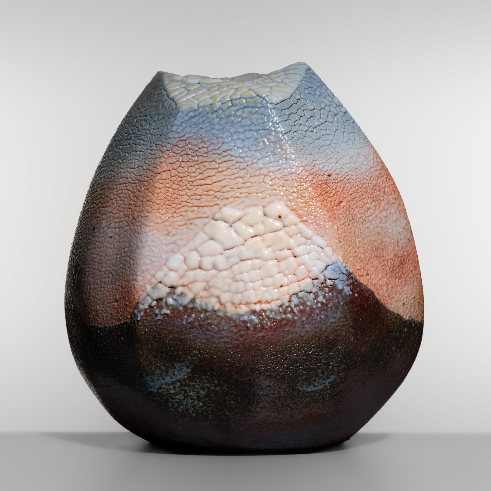 HAYASHI SHOTARO: A MANYO-SHINO GLAZED 'MOUNT FUJI' VASE (1 of 15)