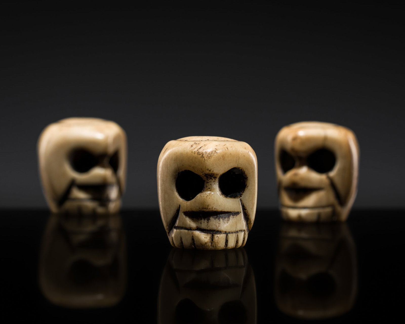 A GROUP OF THREE BONE SIN-'PHEN 'CHITIPATI' BEADS, LATE 18TH-19TH CENTURY (1 of 13)