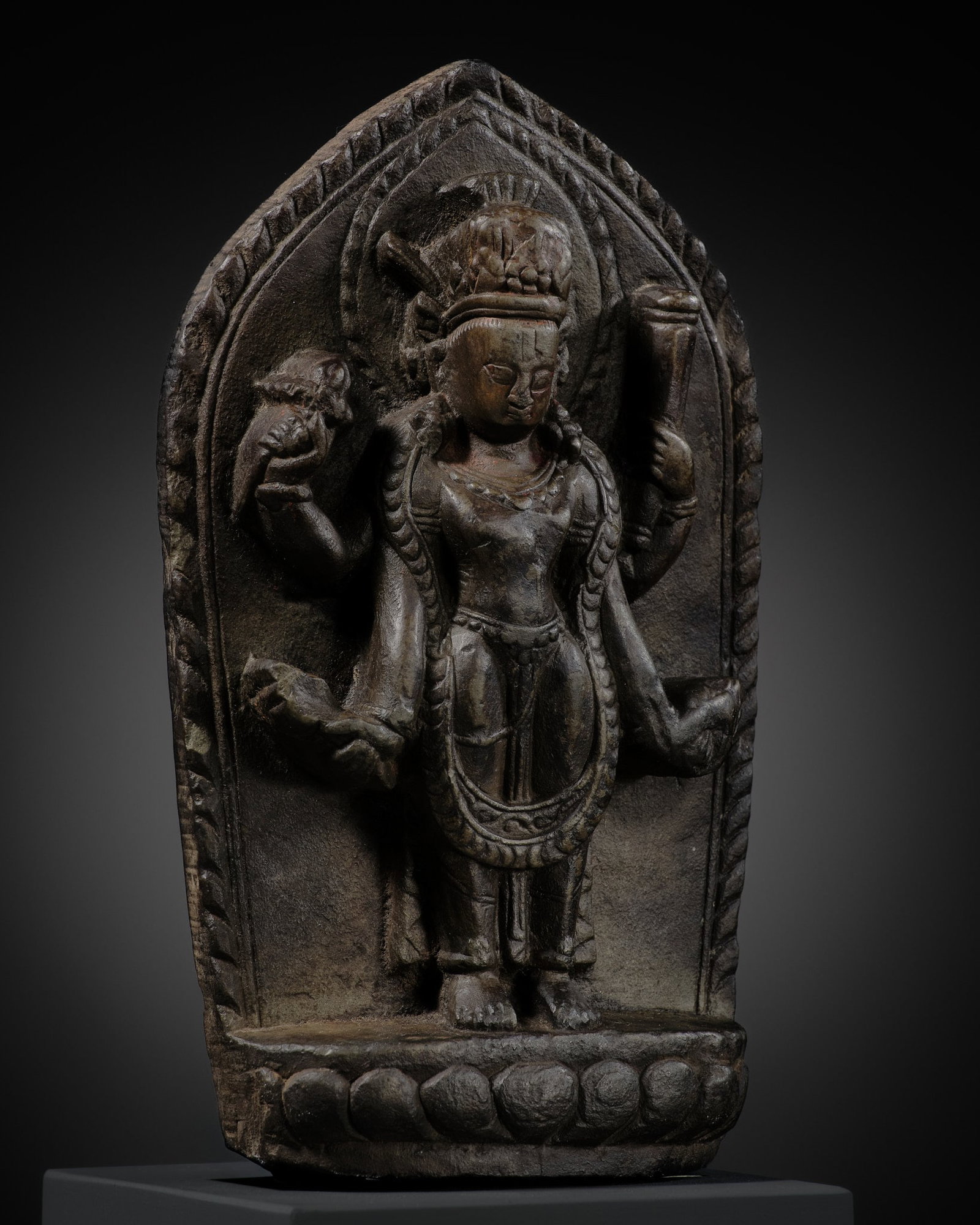 A STONE STELE OF VISHNU, LATE MALLA, THREE KINGDOMS PERIOD (1 of 11)