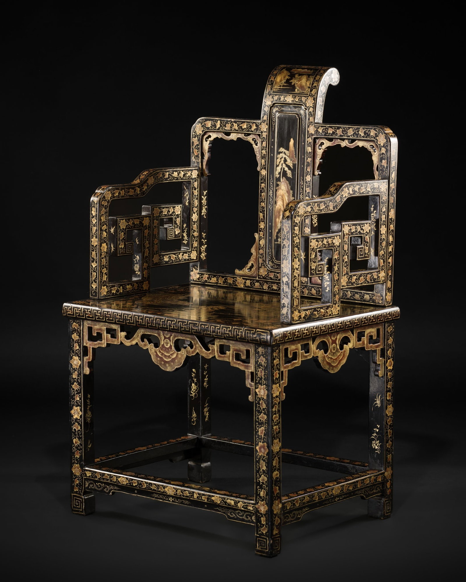 A GILT-DECORATED BLACK LACQUER ARMCHAIR, YONGZHENG-QIANLONG PERIOD (1 of 17)