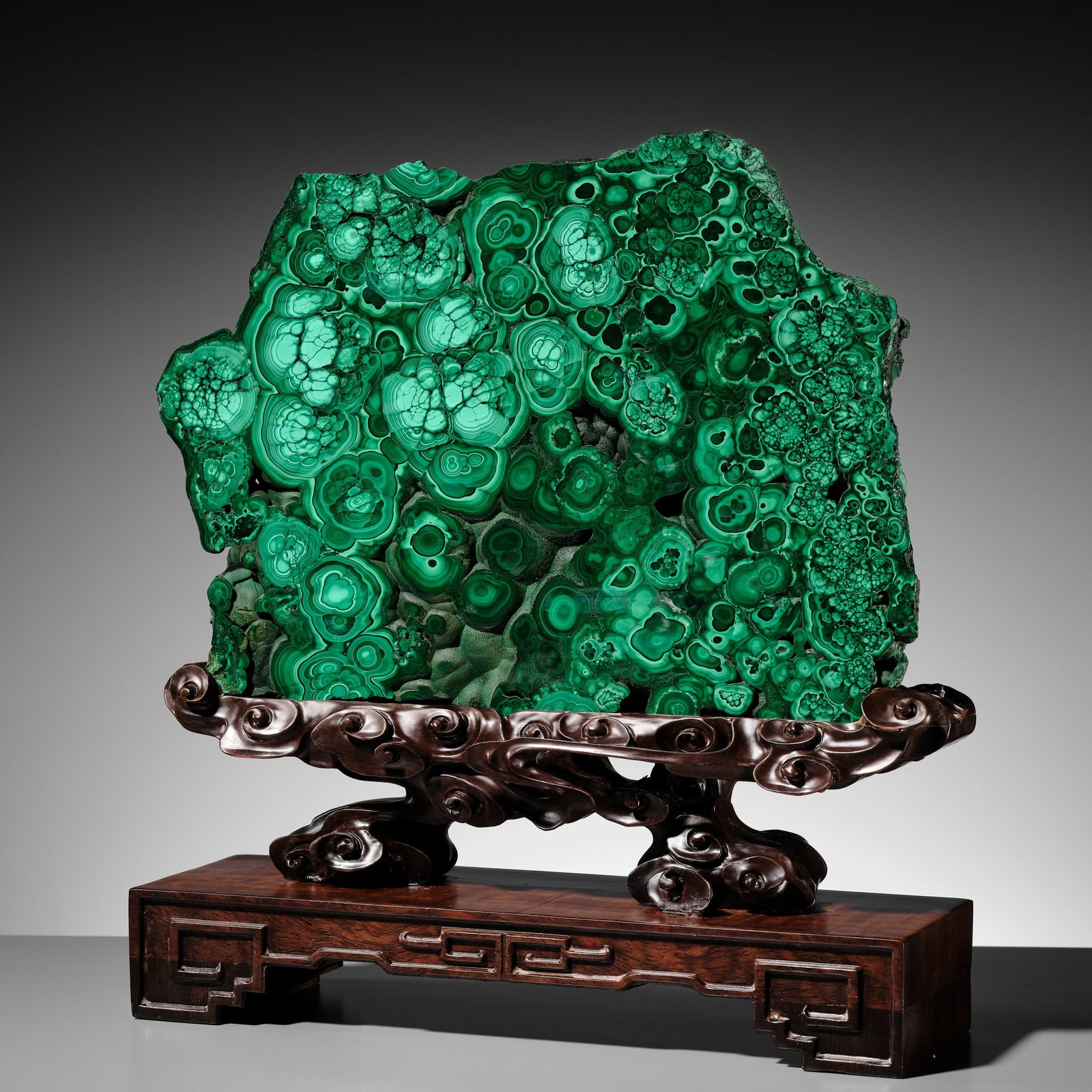 A SUPERB MALACHITE 'SCHOLAR'S ROCK' SLICE, 19TH-20TH CENTURY (1 of 11)