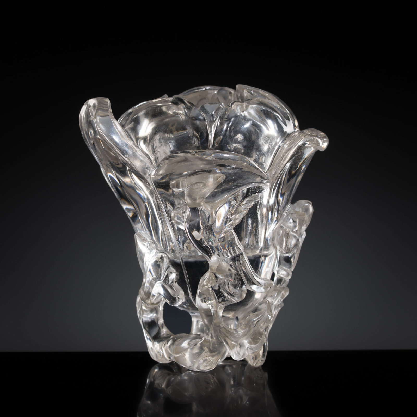 A ROCK CRYSTAL 'MAGNOLIA' BRUSH WASHER, 18TH-19TH CENTURY (1 of 15)