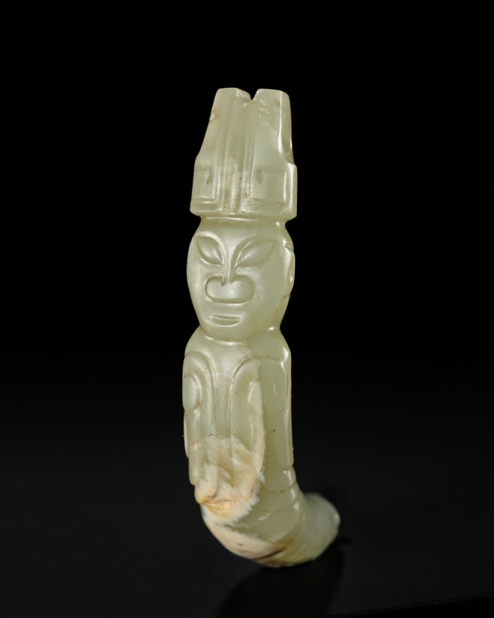 A RARE CELADON JADE 'CROWNED FIGURE' PENDANT, LATE SHANG-WESTERN ZHOU DYNASTY (1 of 13)