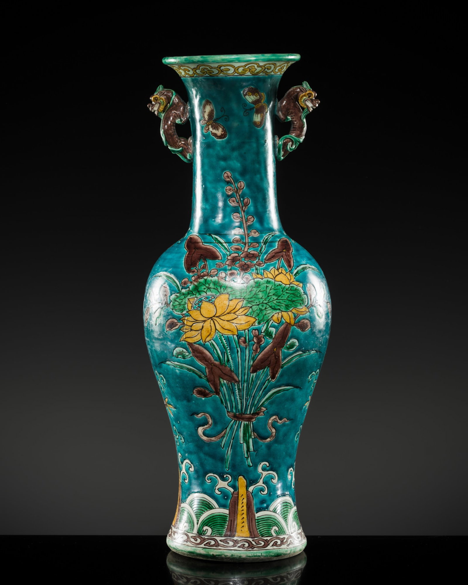 A LARGE FAHUA 'LOTUS POND' BALUSTER VASE, MING DYNASTY: † A LARGE FAHUA 'LOTUS POND' BALUSTER VASE, MING DYNASTY Scientific Analysis Report: A thermoluminescence analysis report issued by Oxford Authentication on 25 February 2026, based on sample num