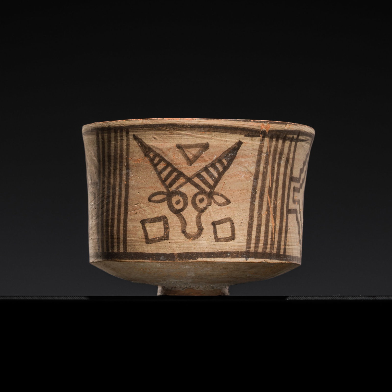 A NEOLITHIC POTTERY 'ZEBU' BOWL, INDUS VALLEY CIVILIZATION, NAL STYLE, 2ND MILLENNIUM BC (1 of 12)