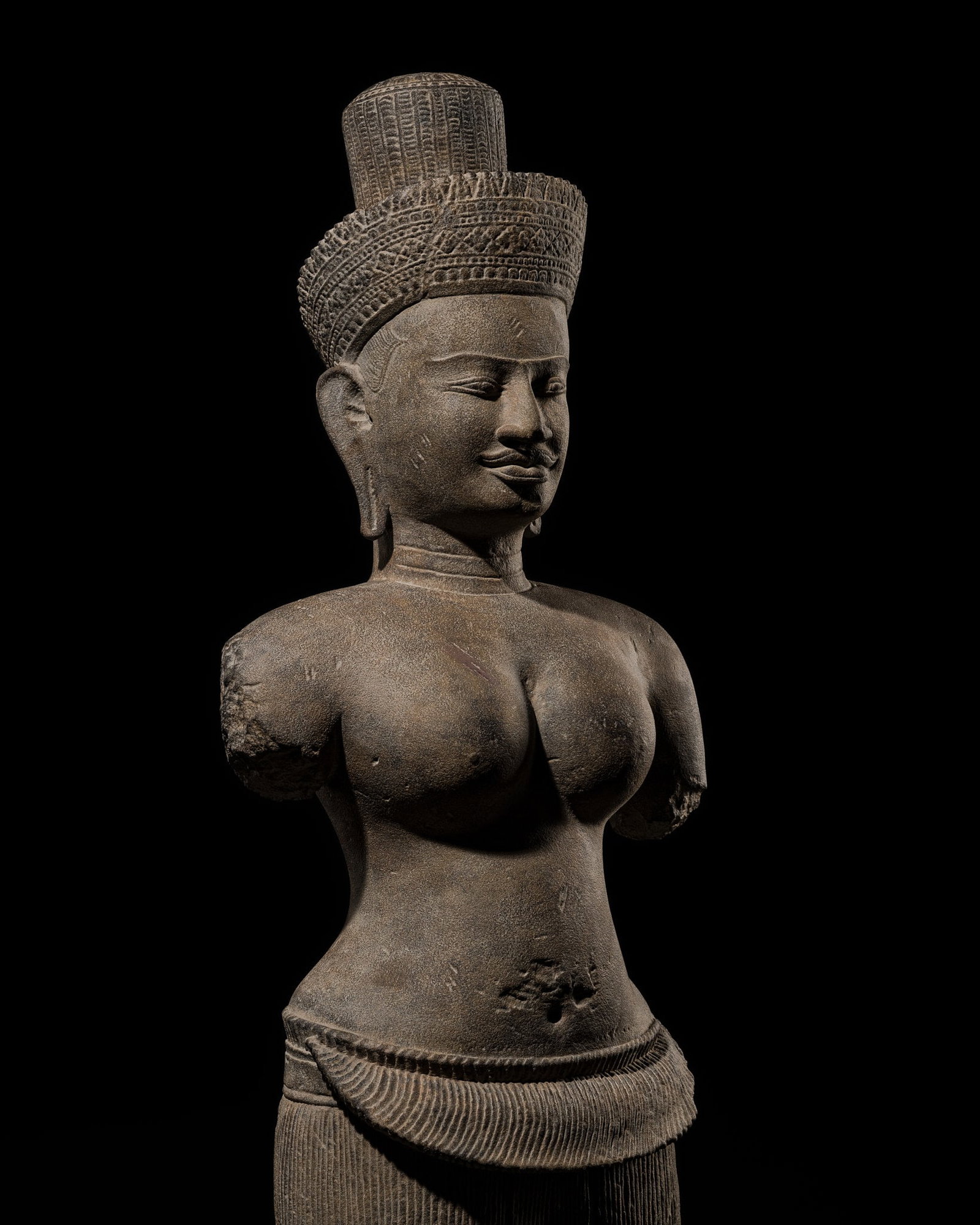 A LARGE SANDSTONE FIGURE OF UMA, ANGKOR PERIOD, BAKHENG STYLE, 10TH CENTURY (1 of 13)