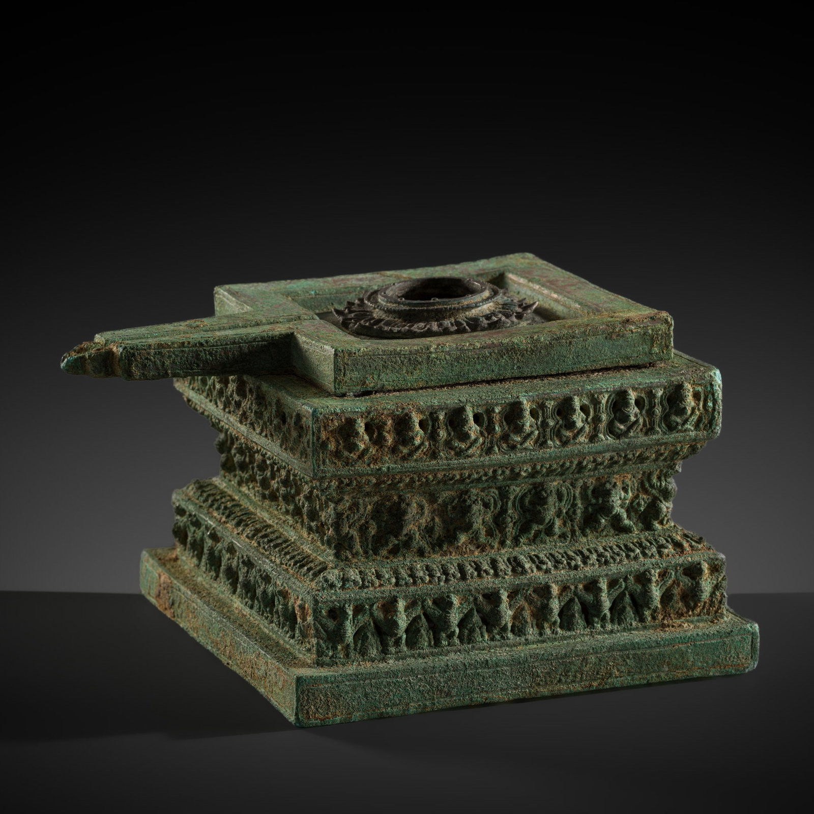 A LARGE AND EXTREMELY RARE BRONZE AND SILVER 'GARUDA' YONI, ANGKOR PERIOD (1 of 18)