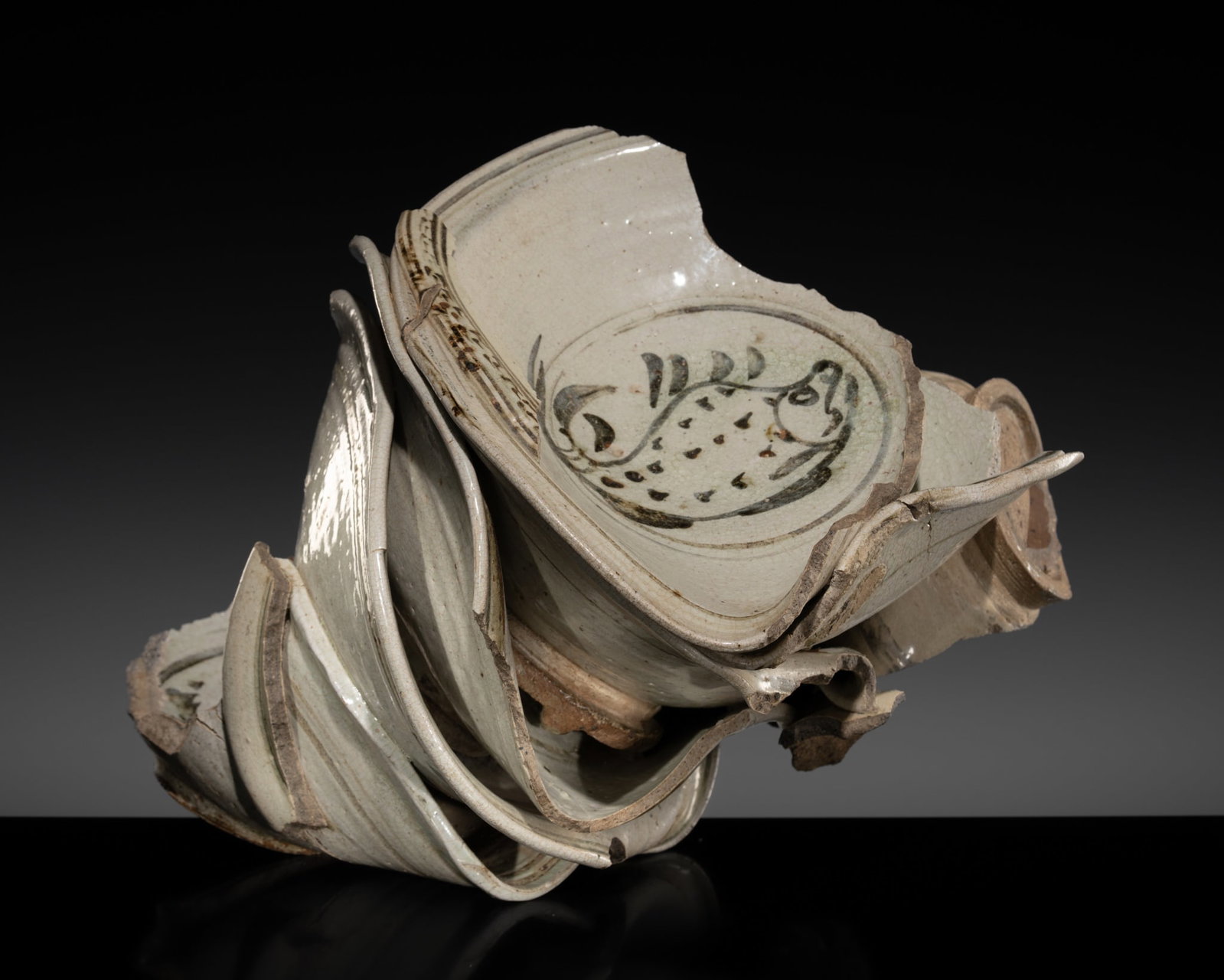 A SUPERB LOT WITH MELTED SAWANKHALOK CERAMIC VESSELS, THAILAND, 14TH-16TH CENTURY (1 of 12)