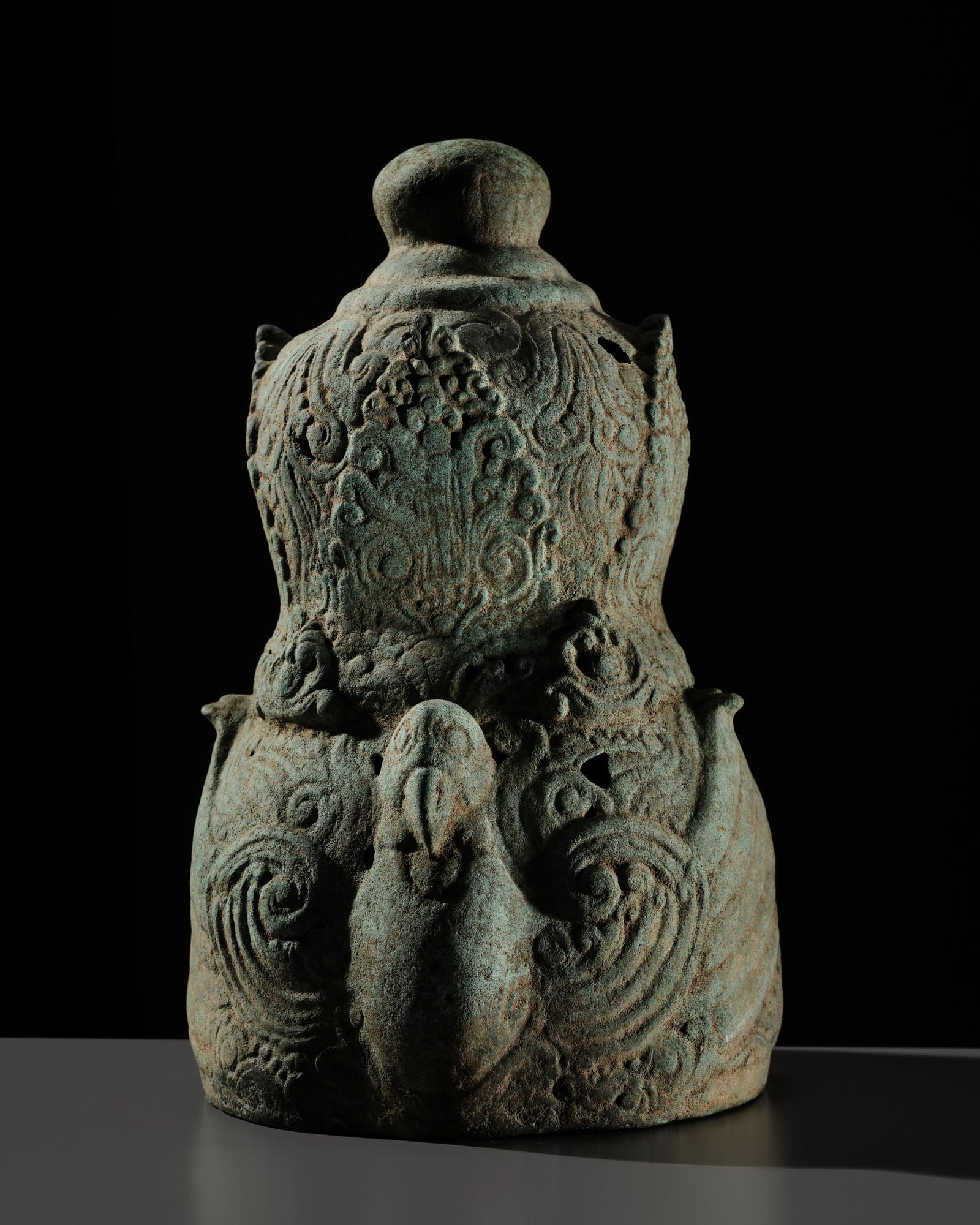 A BRONZE 'MYTHICAL BIRD' HELMET, GOA MADE, EAST JAVA, INDONESIA, 1ST MILLENNIUM BC - 1ST MILLENNIUM (1 of 11)