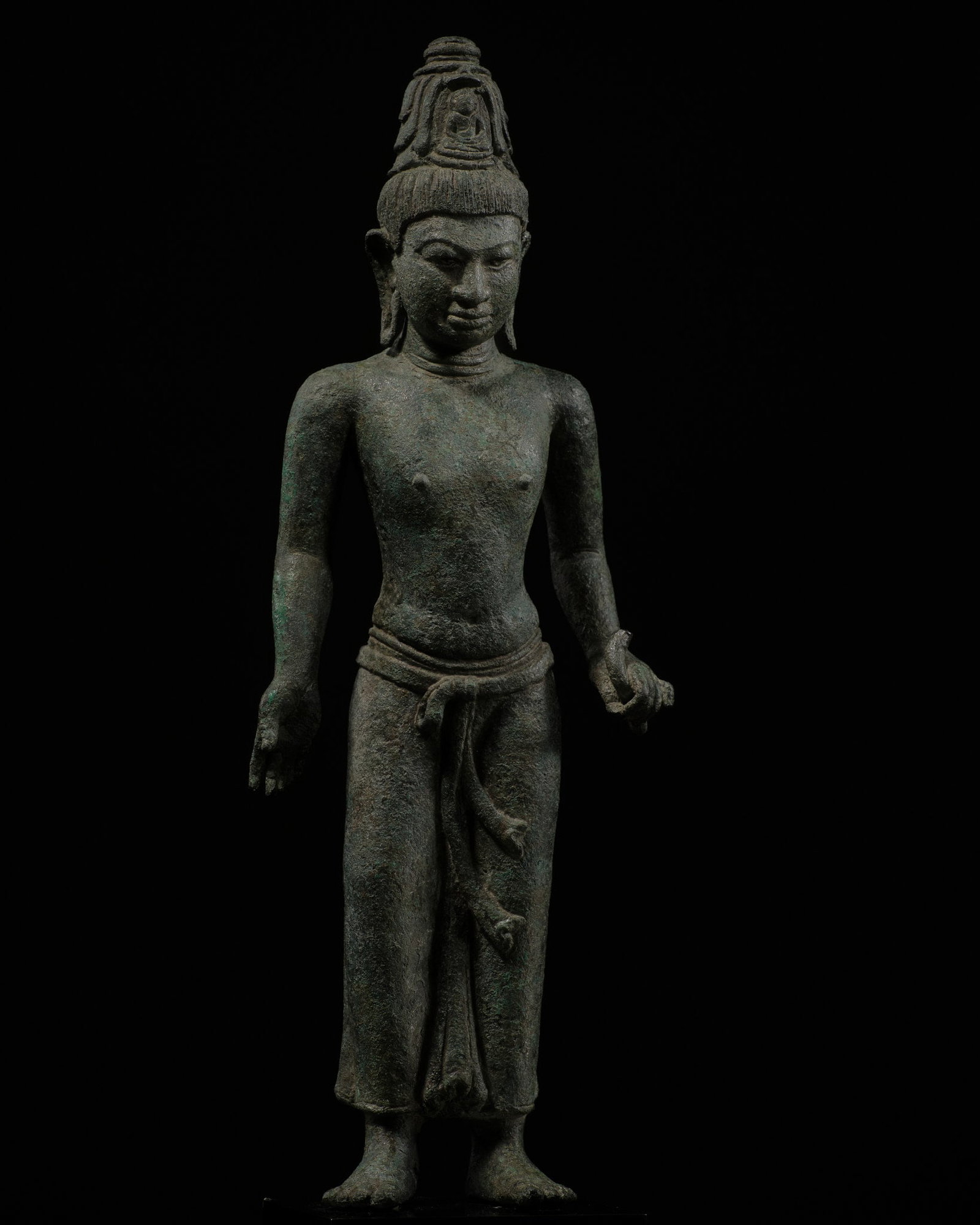 A RARE AND LARGE BRONZE FIGURE OF AVALOKITESVARA, SRIVIJAYA KINGDOM, 8TH-9TH CENTURY (1 of 11)