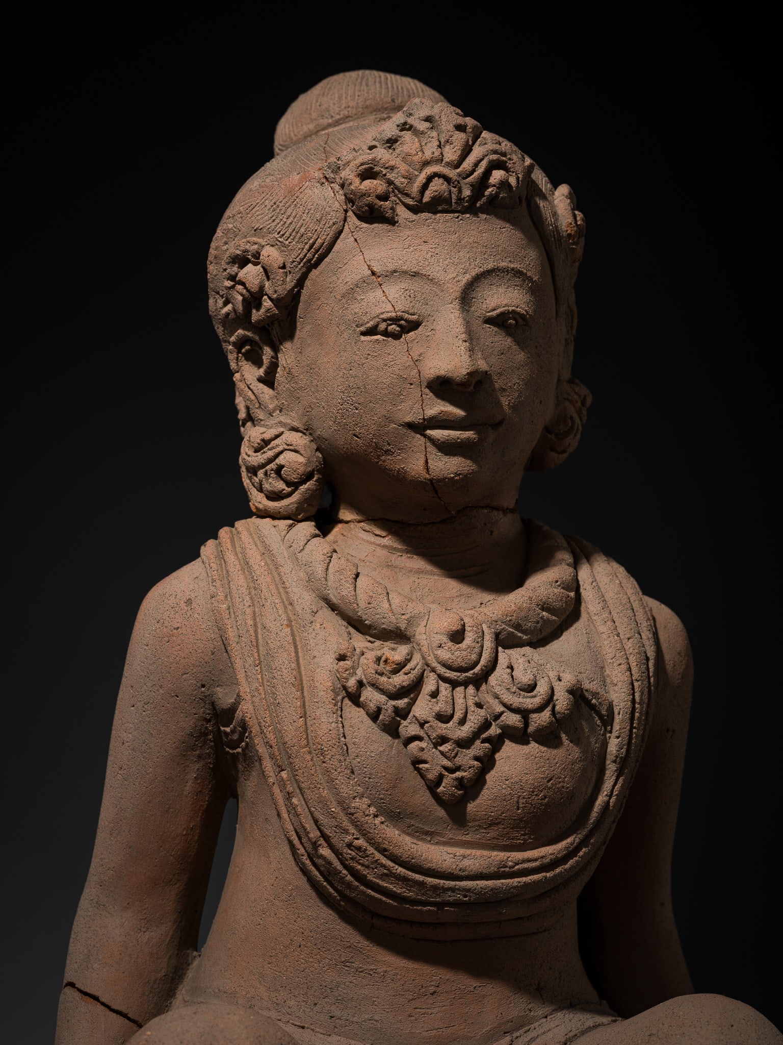 A MAJAPAHIT TERRACOTTA FIGURE OF A NOBLE WOMAN (1 of 13)