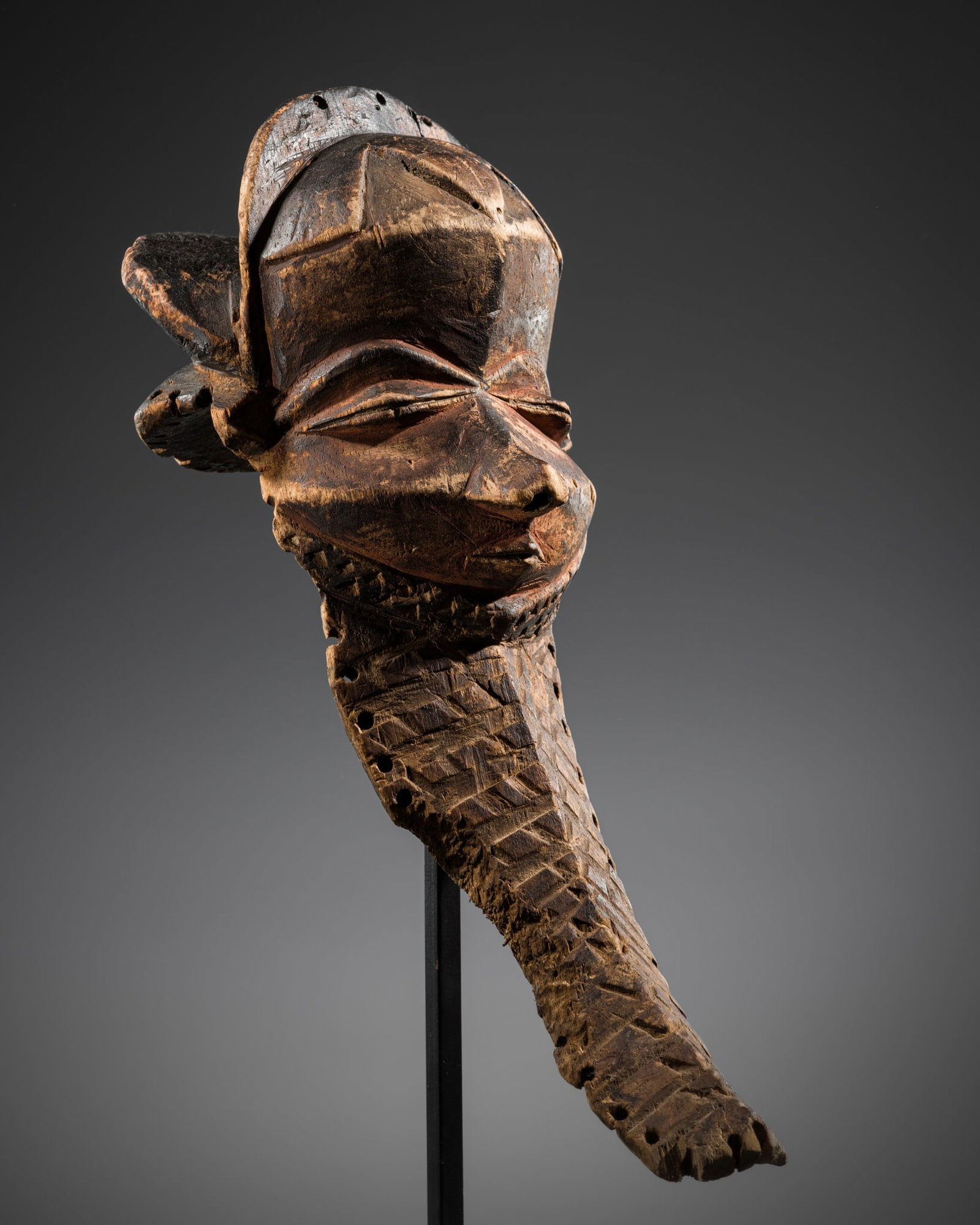 A PENDE WOOD RITUAL MASK, MBUYA MUYOMBO, CIRCA 1900-FIRST THIRD OF 20TH CENTURY (1 of 12)