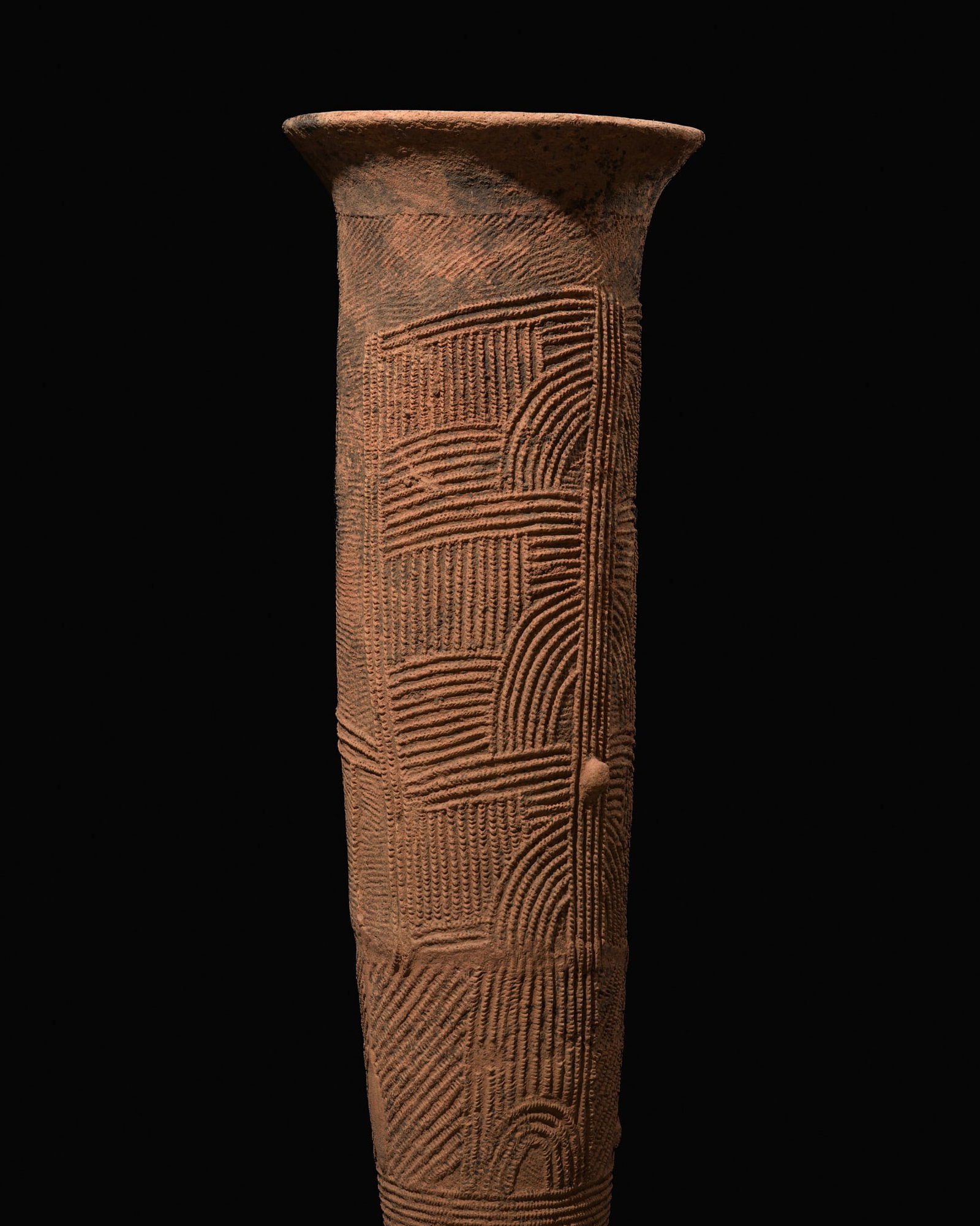 A PHALLIC TERRACOTTA URN, NIGER RIVER VALLEY, NIGER OR BURKINA FASO, CIRCA 16TH-17TH CENTURY (1 of 13)