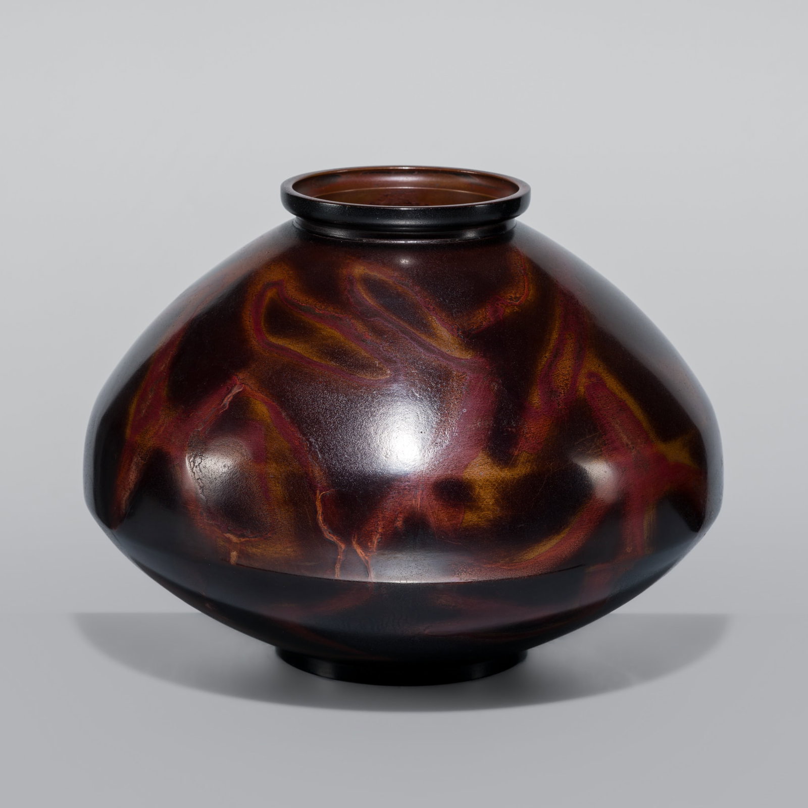 HANNYA KANKEI: A LARGE PATINATED BRONZE FLOWER VASE (1 of 15)