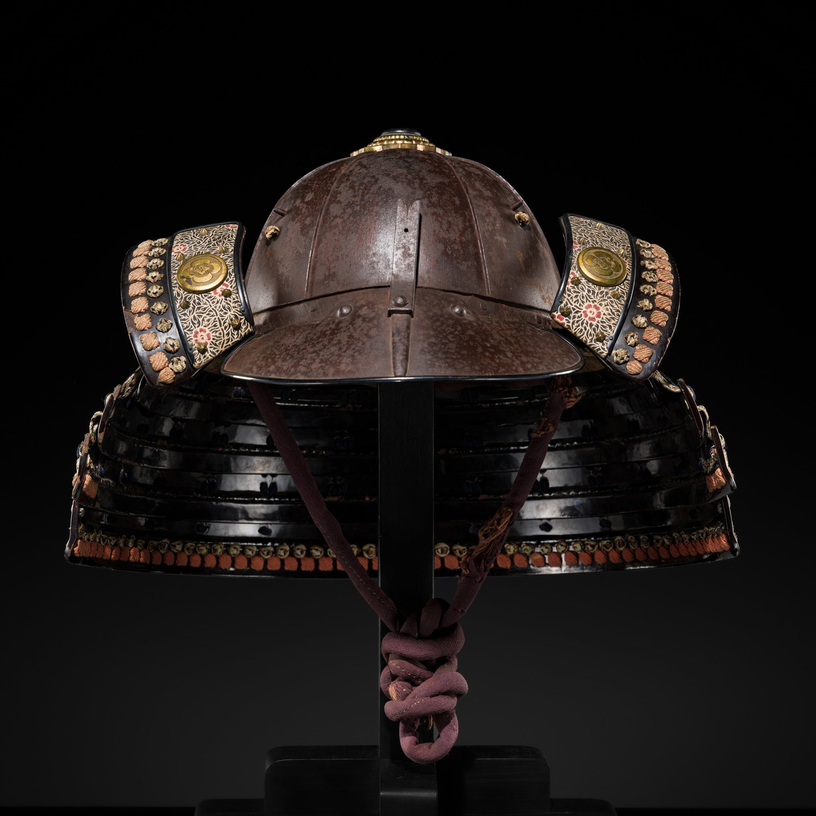 A FINE RUSSET-IRON SUJIBACHI KABUTO WITH SETTSU-IKEDA CLAN MON: A FINE RUSSET-IRON SUJIBACHI KABUTO WITH SETTSU-IKEDA CLAN MON Japan, 16th-17th century, Momoyama period (1573-1615) to early Edo period (1615-1868) The eight-plate hachi with an agemaki-no-kan to the
