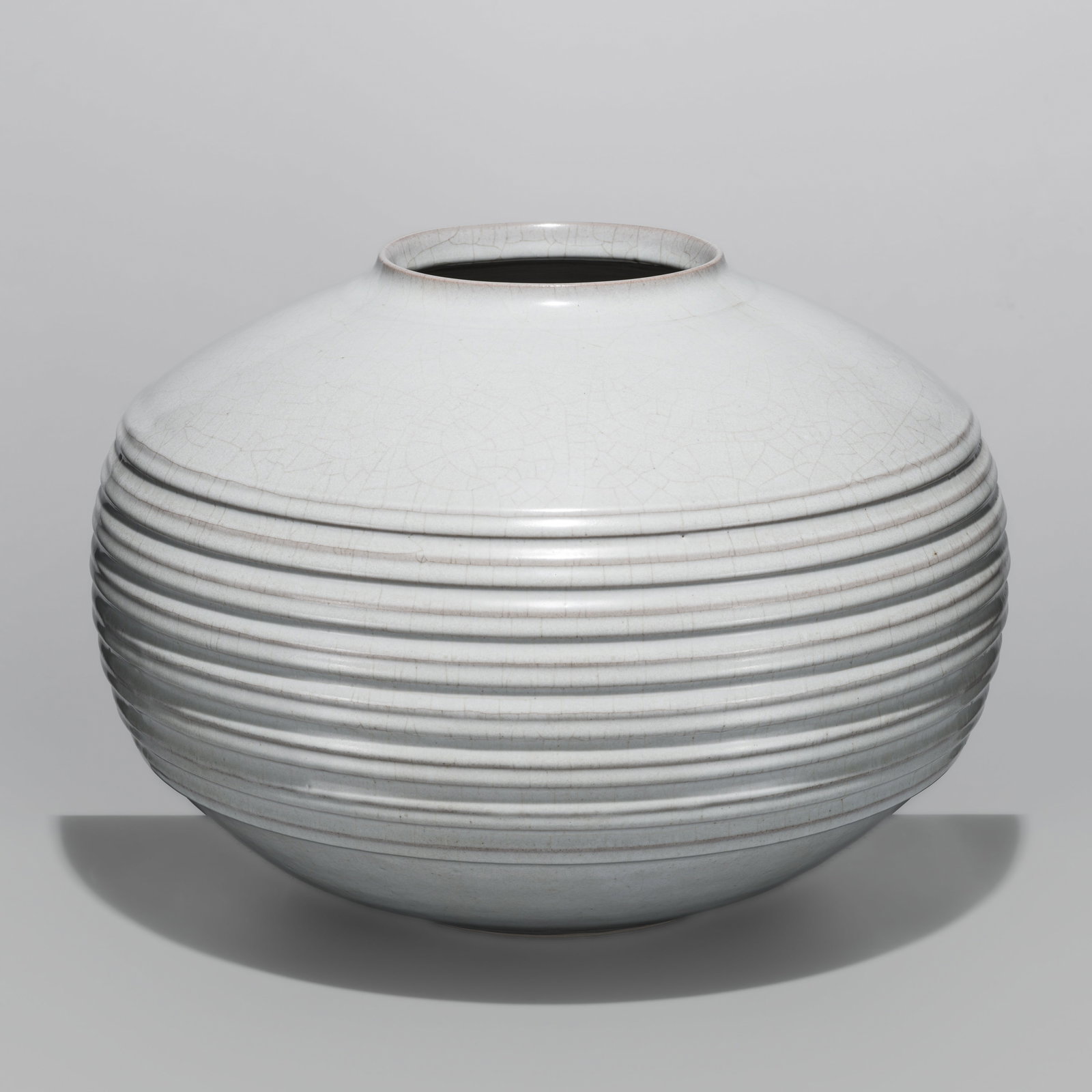 NAKASHIMA HIROSHI (LIVING NATIONAL TREASURE): A SUPERB ‘SKY-BLUE’ CELADON CRACKLE-GLAZED (1 of 15)