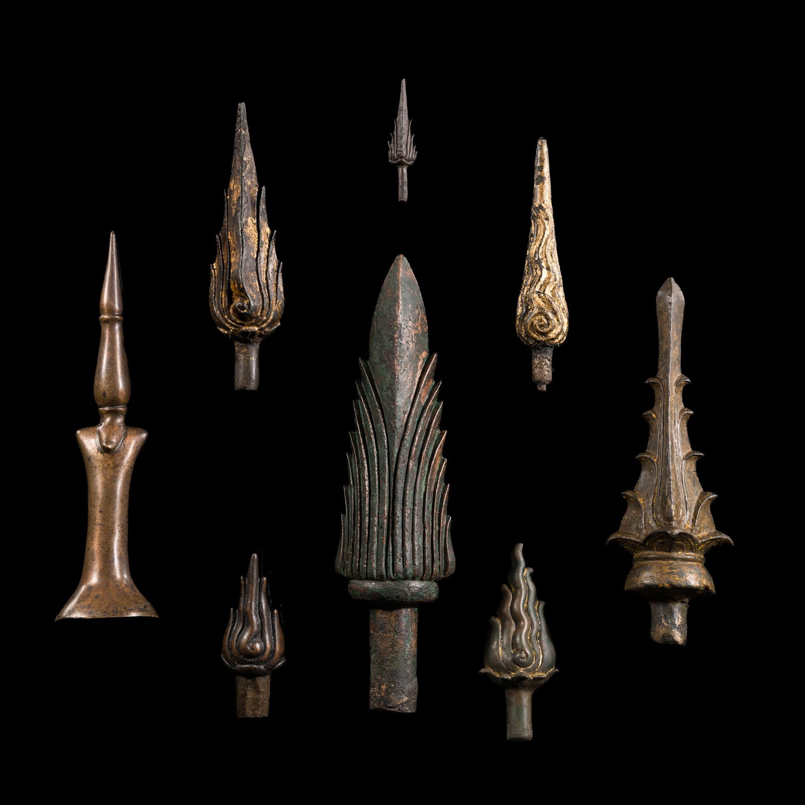 A GROUP LOT WITH EIGHT BUDDHA'S ENLIGHTENMENT FLAMES, 16TH-17TH CENTURY (1 of 18)