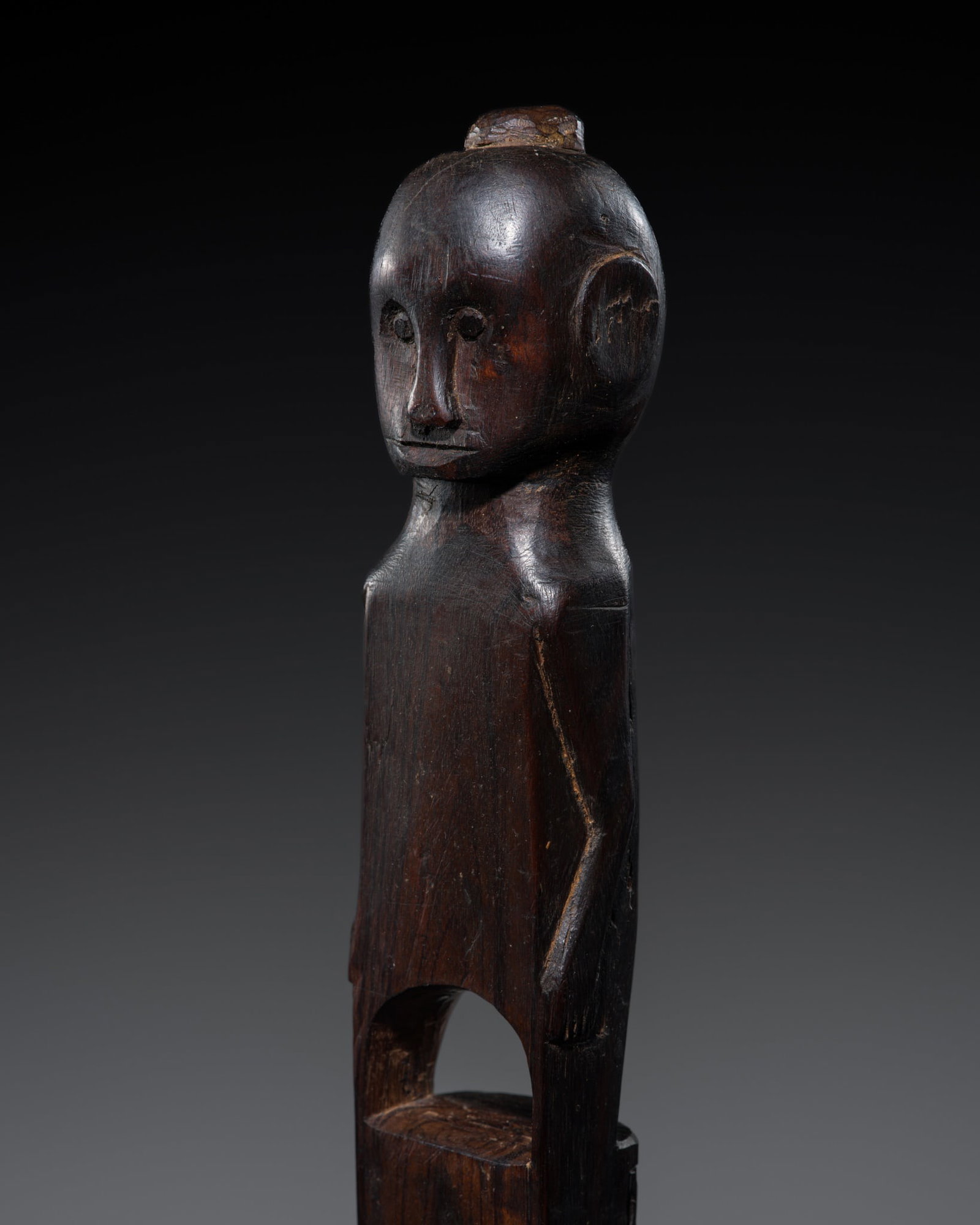 A VERY RARE WOOD ANTHROPOMORPHIC RITUAL POST, WEST TIMOR (1 of 15)