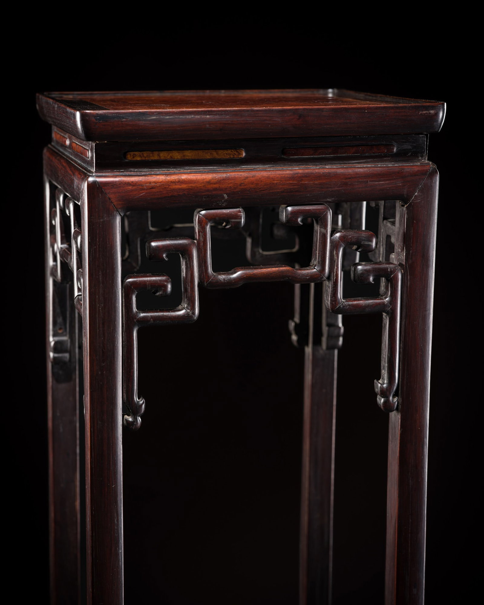 A TALL HONGMU AND BURLWOOD DISPLAY STAND, QING DYNASTY: A TALL HONGMU AND BURLWOOD DISPLAY STAND, QING DYNASTY This lot is from a single owner collection and is therefore offered without reserve The Jorgen Ruben Gallery Ledger, entry from 2005: “No. 