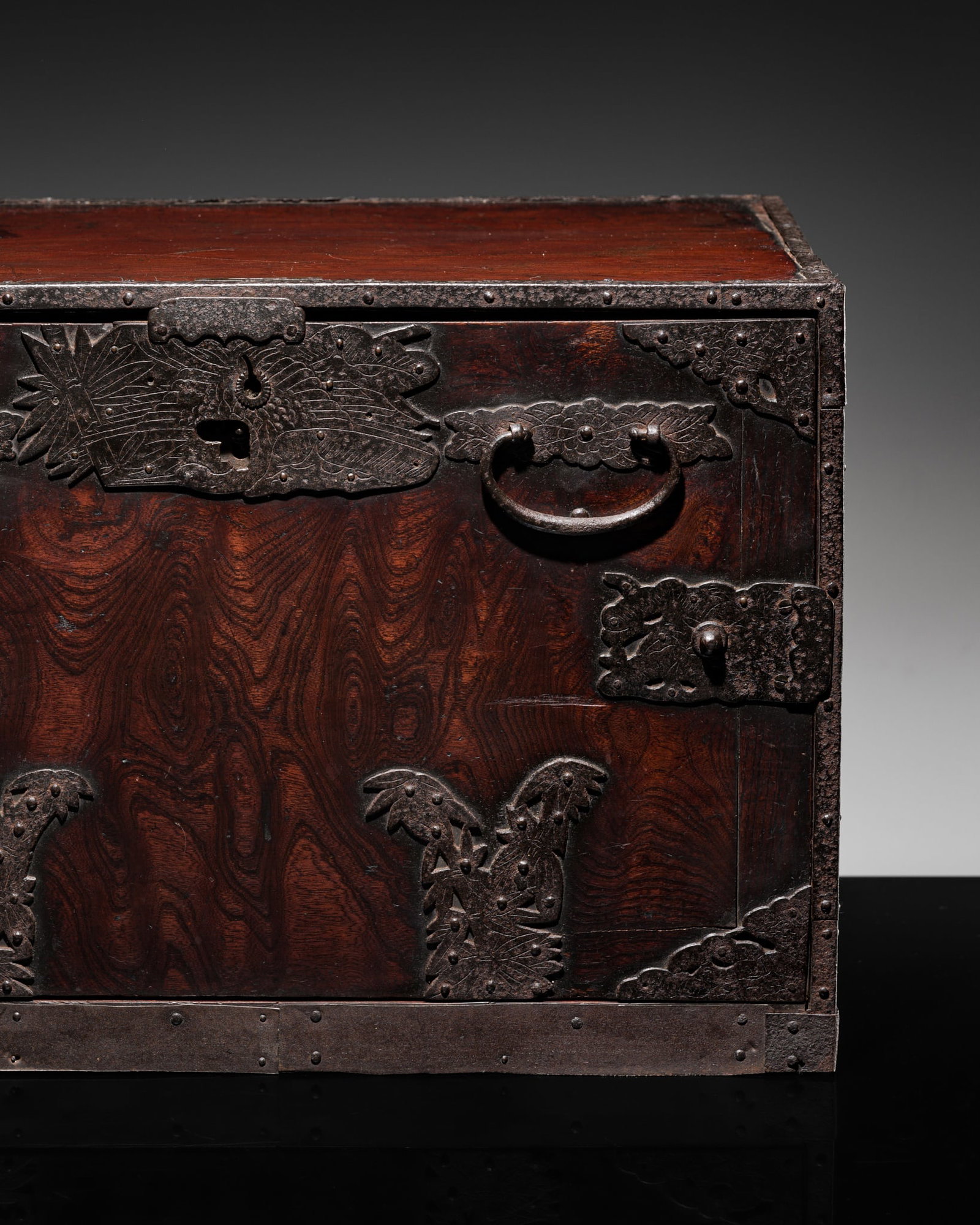 A RARE KEYAKI WOOD SEA CHEST WITH ALARM MECHANISM, FUNA DANSU, EDO PERIOD (1 of 17)