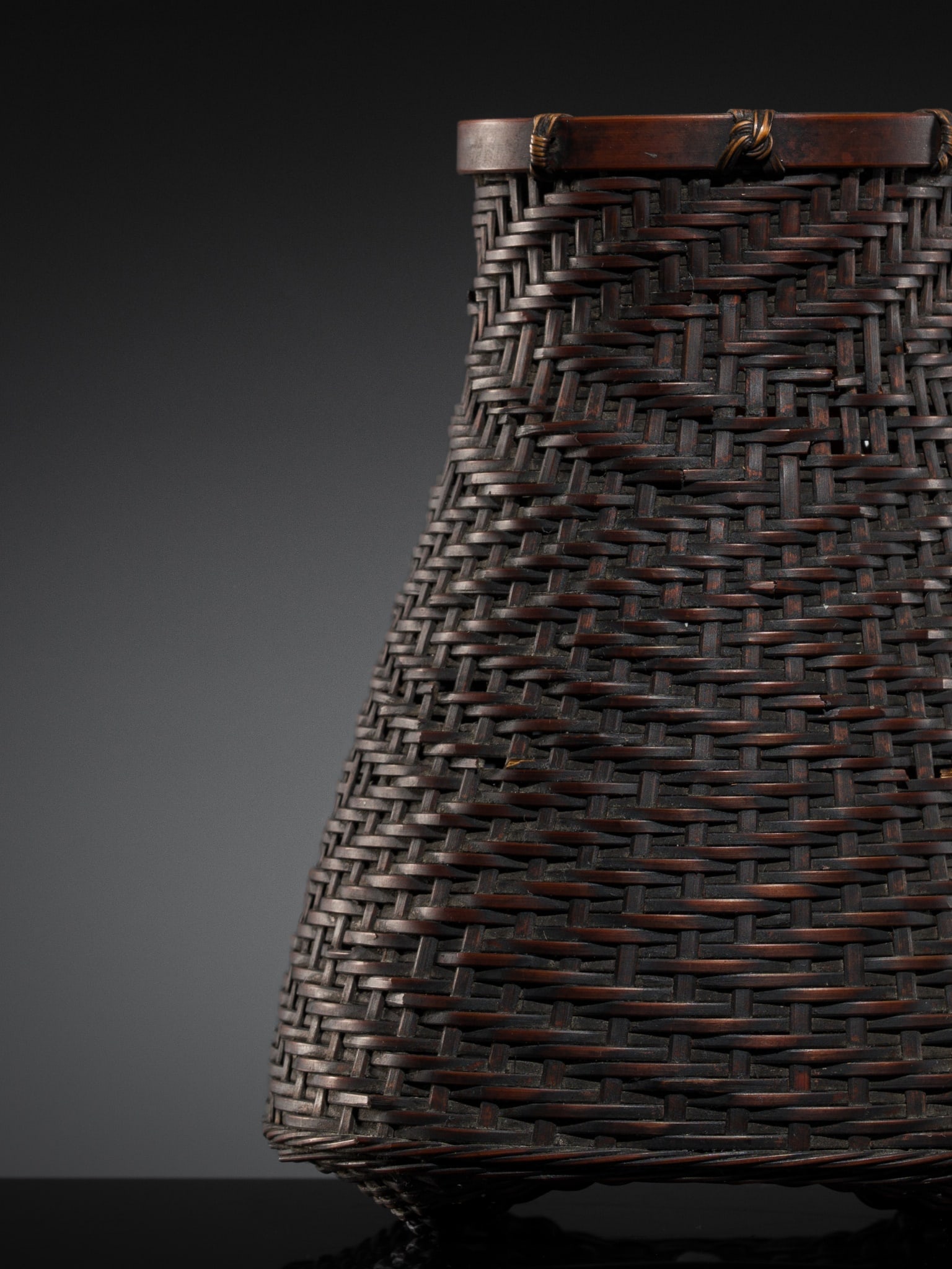 KYOKUSAI: A FINE BAMBOO WEAVE HANAKAGO (FLOWER BASKET): KYOKUSAI: A FINE BAMBOO WEAVE HANAKAGO (FLOWER BASKET) This lot is from a single owner collection and is therefore offered without reserve By Kyokusai, signed Kyokusai Japan, early 20th cen