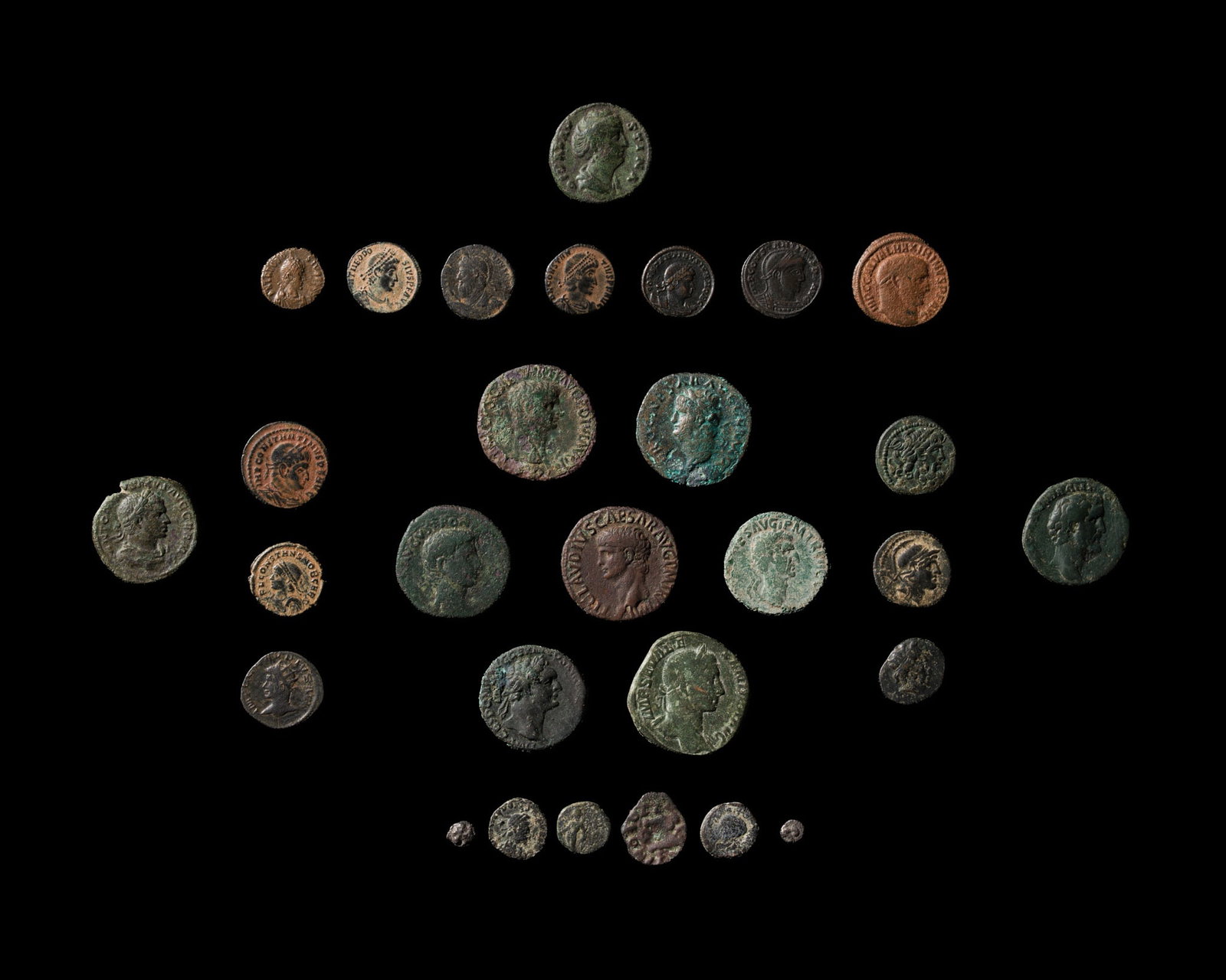 A GROUP OF TWENTY-NINE ROMAN AND GREEK COPPER ALLOY AND SILVER COINS, 1ST CENTURY BC-4TH CENTURY AD: A GROUP OF TWENTY-NINE ROMAN AND GREEK COPPER ALLOY AND SILVER COINS, 1ST CENTURY BC-4TH CENTURY AD This lot is from a single owner collection and is therefore offered without reserve Comprising twent