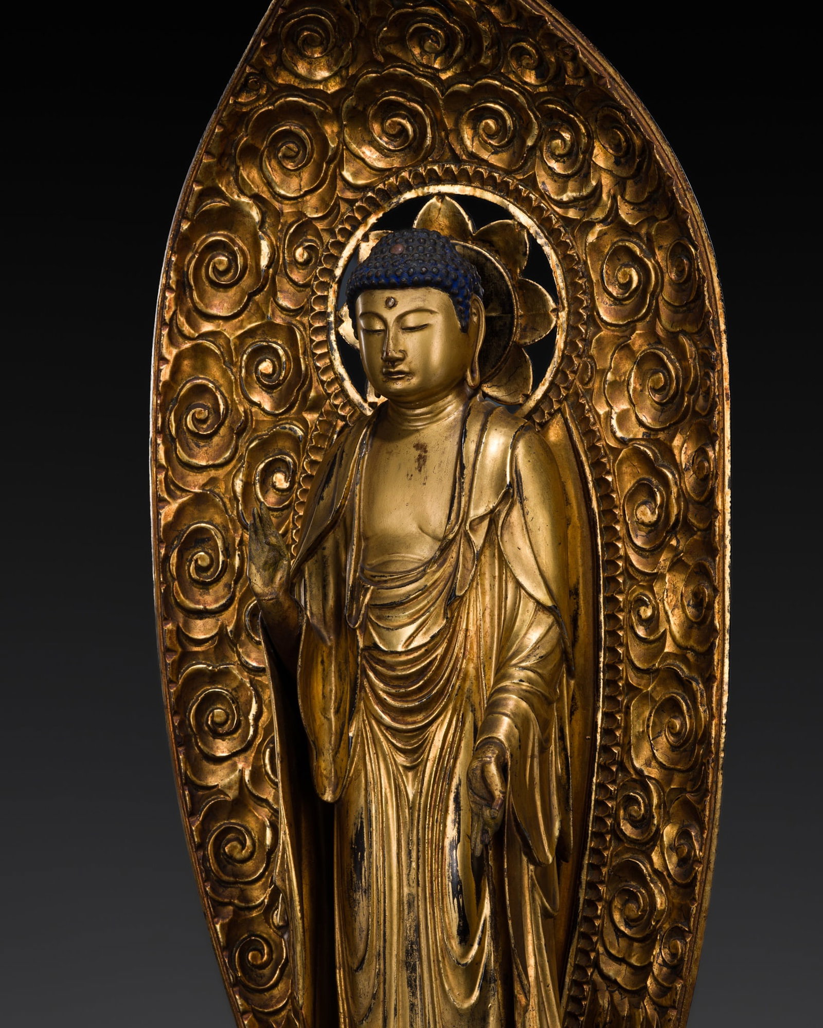 A FINE GILT-LACQUERED WOOD FIGURE OF AMIDA NYORAI, EDO PERIOD: A FINE GILT-LACQUERED WOOD FIGURE OF AMIDA NYORAI, EDO PERIOD This lot is from a single owner collection and is therefore offered without reserve Japan, 1615-1868. Of yosegi-zukuri construction, finel