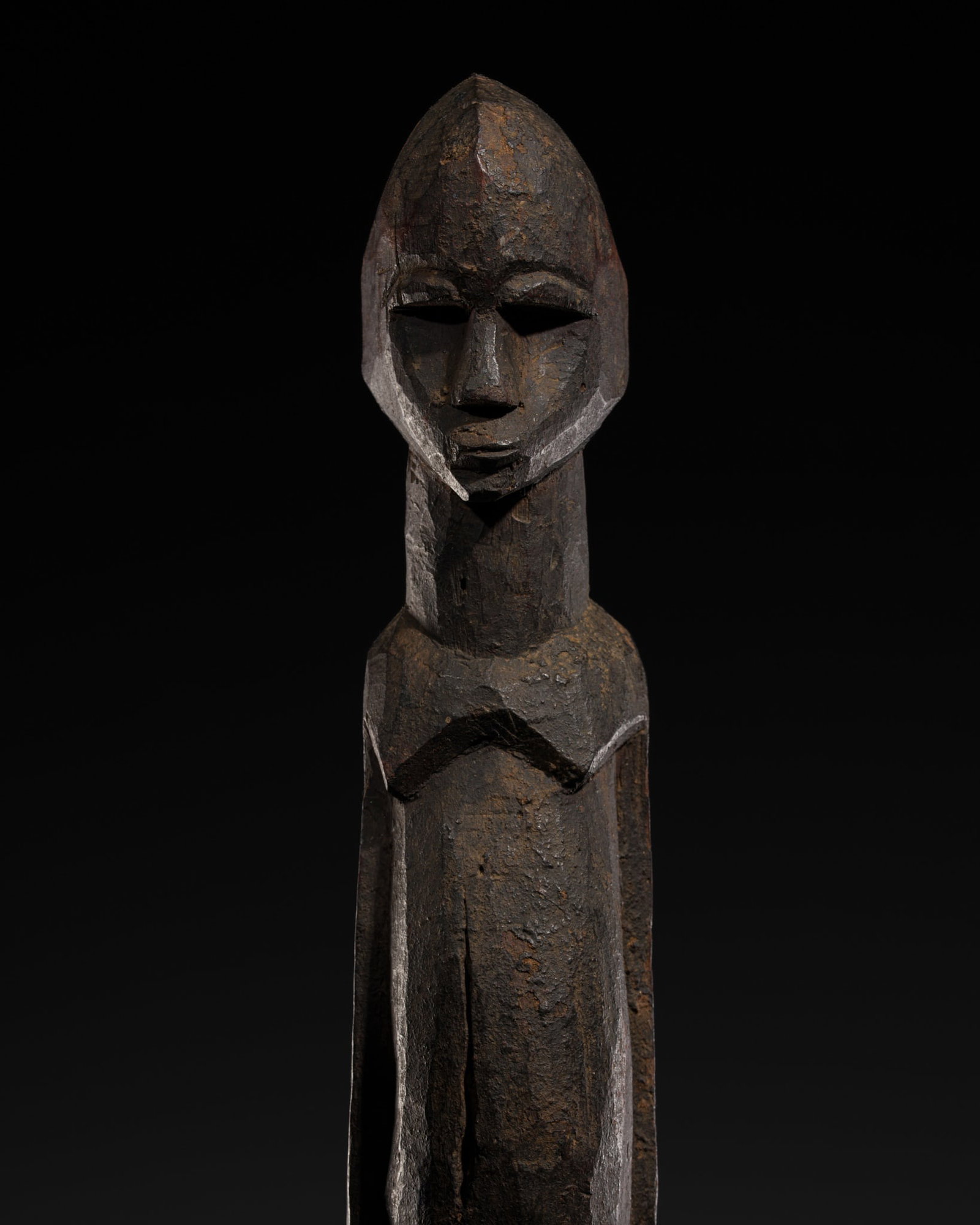 A LOBI WOOD SHRINE FIGURE, BATEBA, 19TH-20TH CENTURY (1 of 12)
