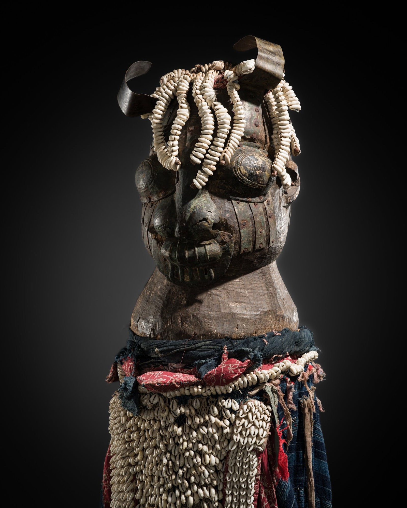 A YORUBA EGUNGUN CEREMOMIAL MASK AND COSTUME, MID-20TH CENTURY (1 of 14)