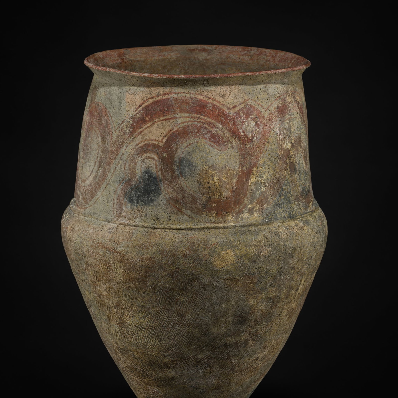 A LARGE PAINTED POTTERY URN, BAN CHIANG, 3RD CENTURY BC-3RD CENTURY AD: A LARGE PAINTED POTTERY URN, BAN CHIANG, 3RD CENTURY BC-3RD CENTURY AD This lot is from a single owner collection and is therefore offered without reserve Thailand, Udon Thani Province. The large pott