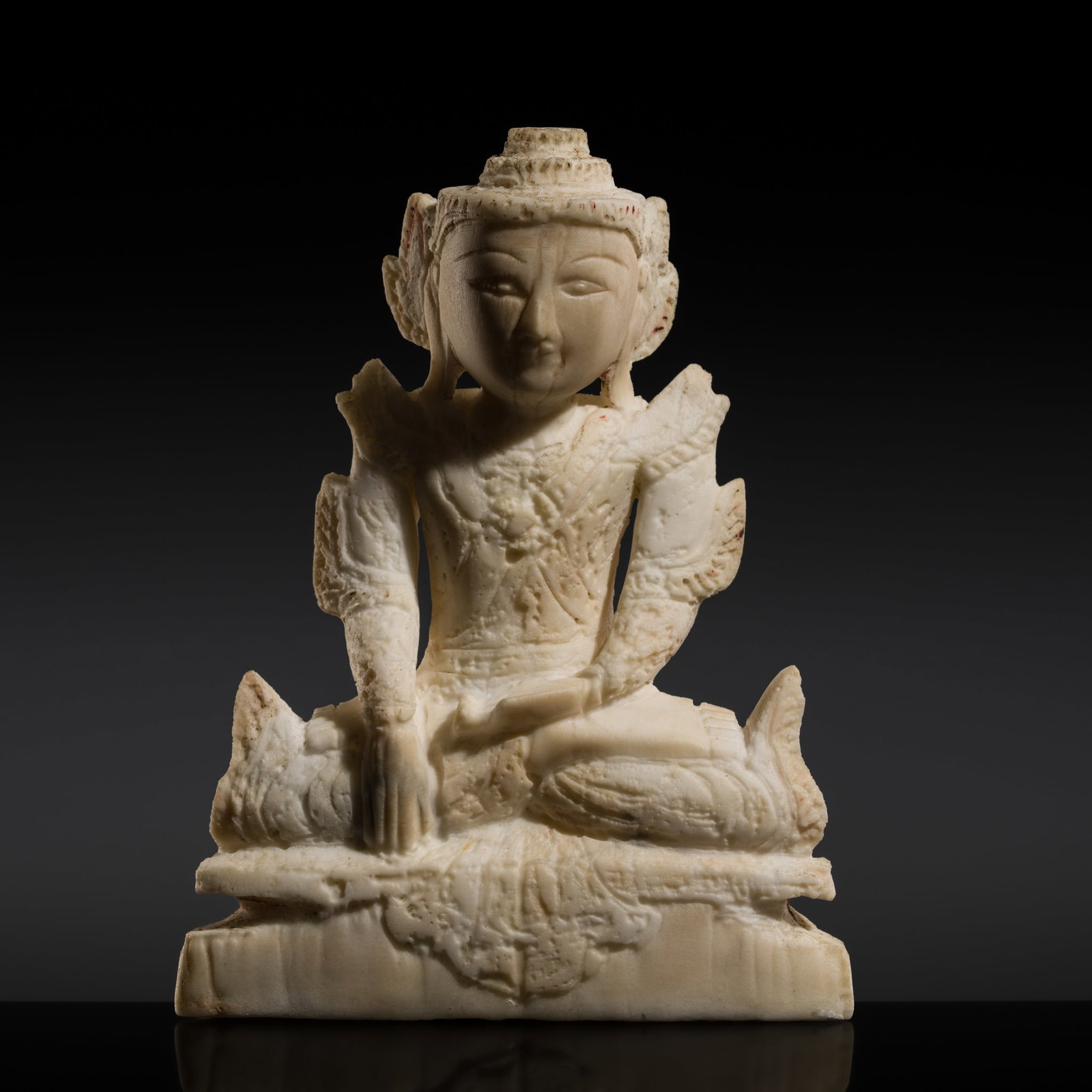 A SMALL ALABASTER FIGURE OF BUDDHA, SHAN STATES, 18TH-19THCENTURY (1 of 10)