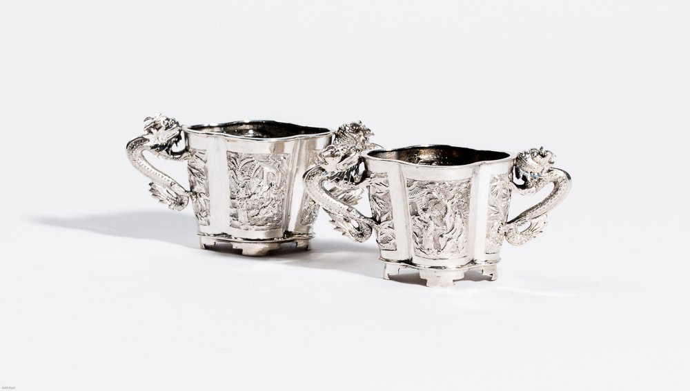 PAIR OF VERY APPEALING SALT AND PEPPER BOWLS (1 of 3)