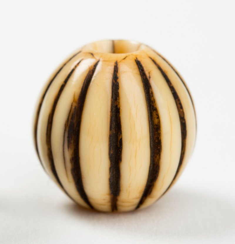 A RIBBED BALL (1 of 4)