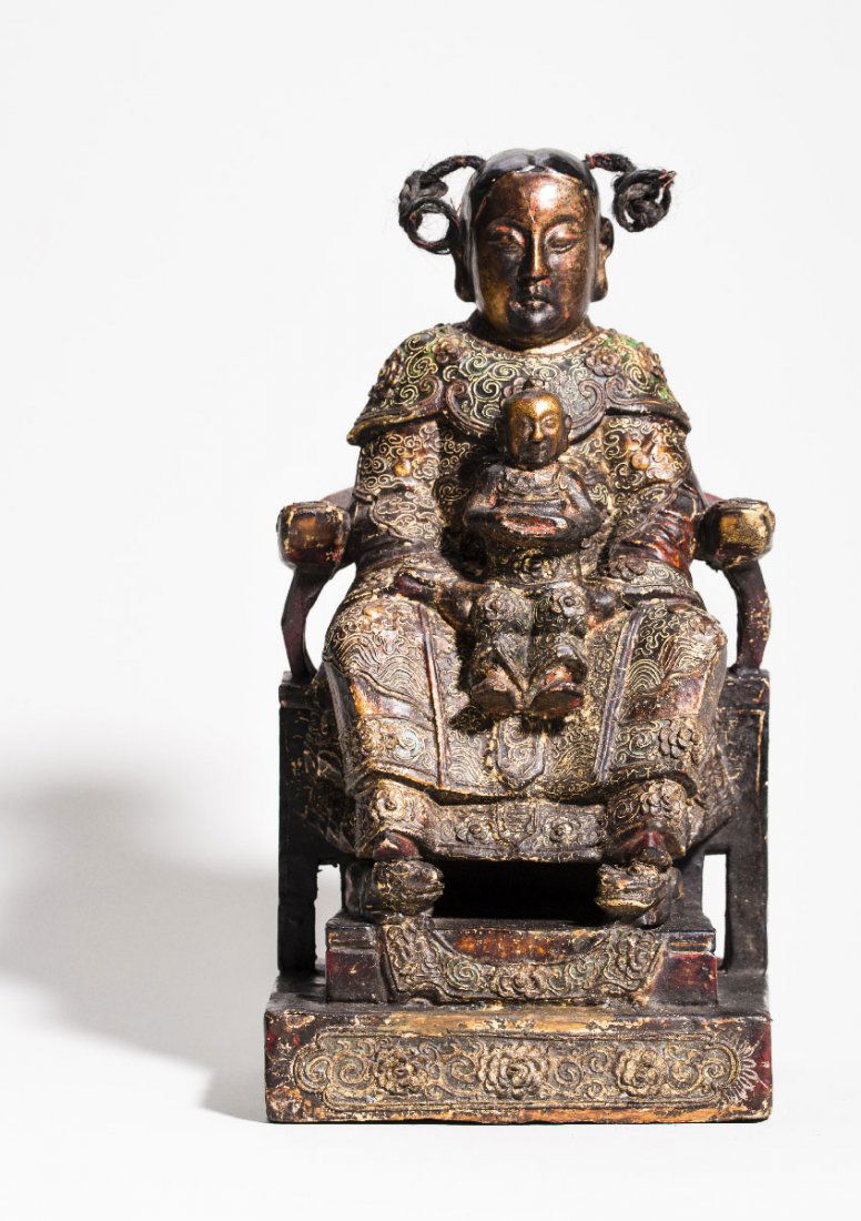 LADY WITH BOYS ON THRONE CHAIR (1 of 5)