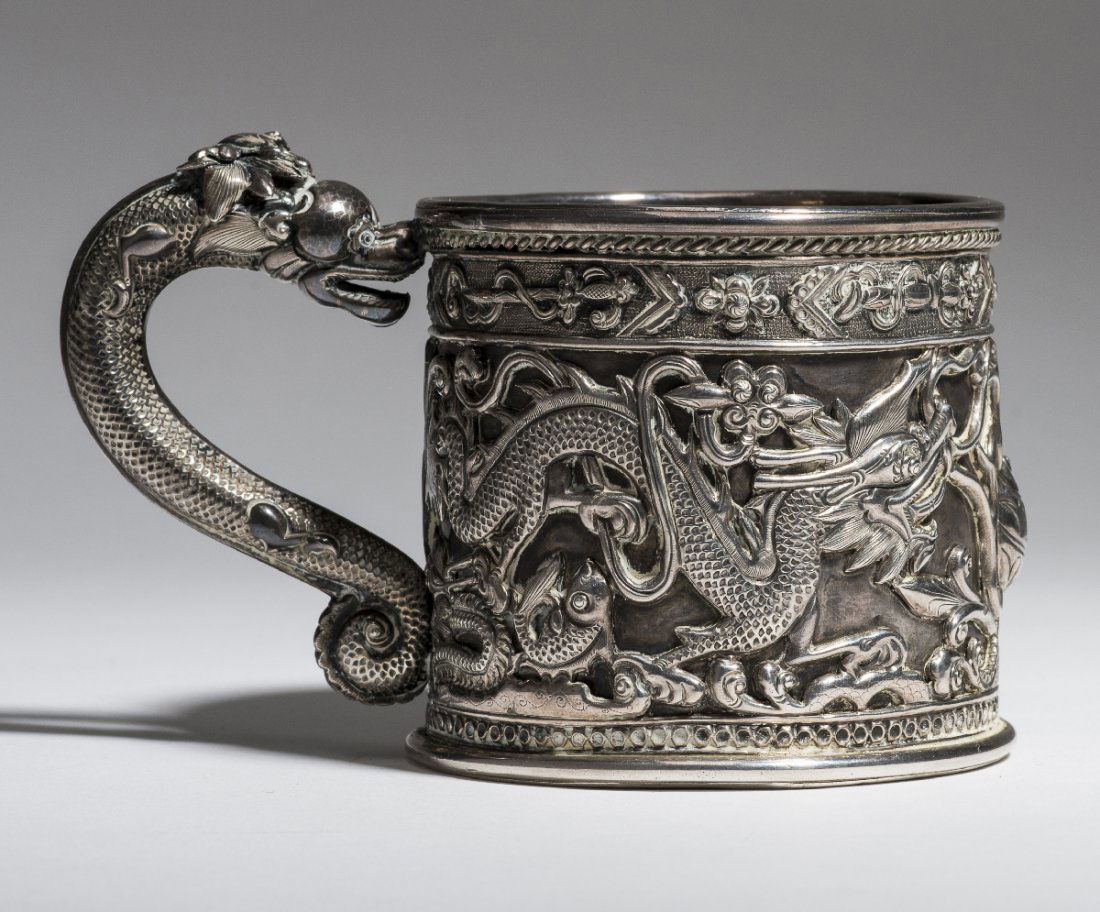 CUP WITH HANDLE AND DRAGON MOTIFS (1 of 6)