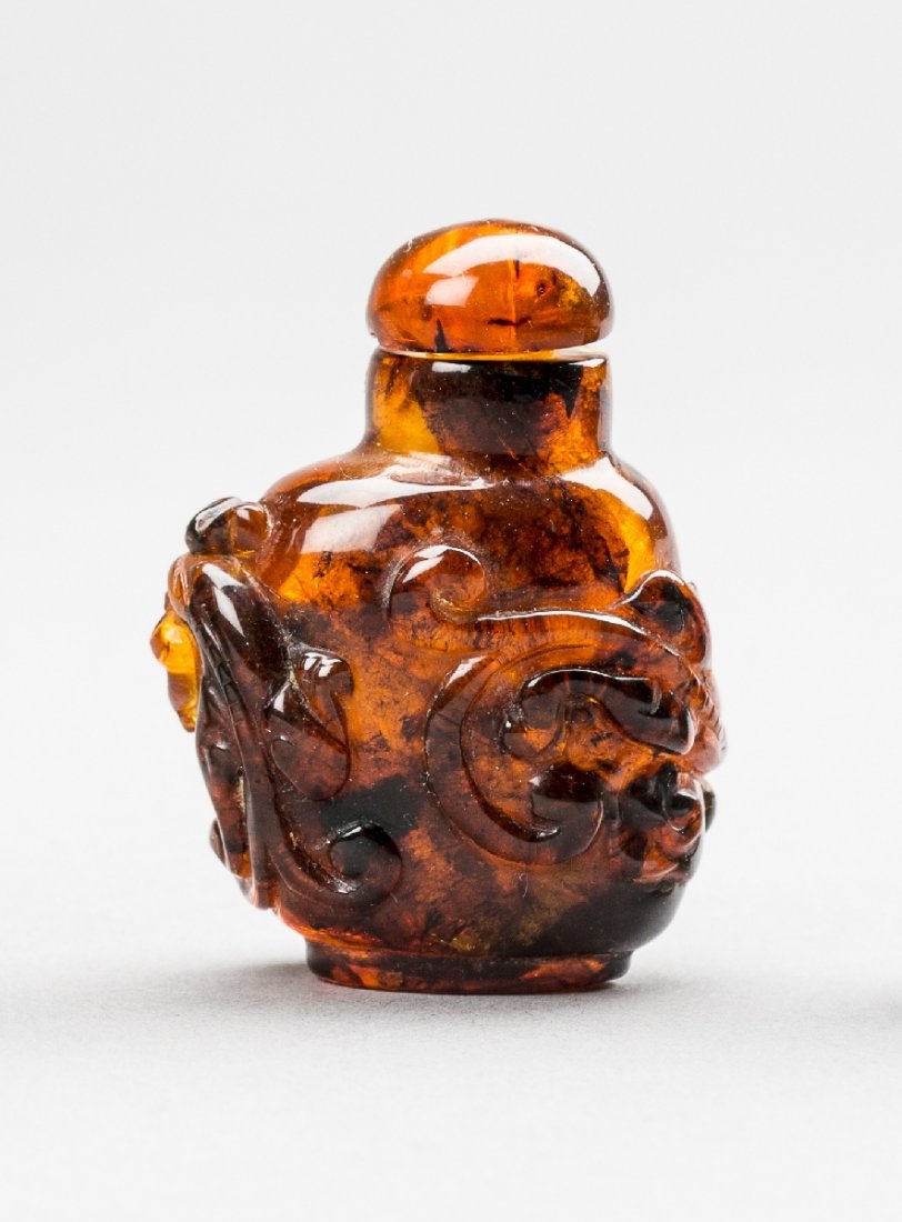 SNUFFBOTTLE WITH TWO DRAGONS (1 of 4)