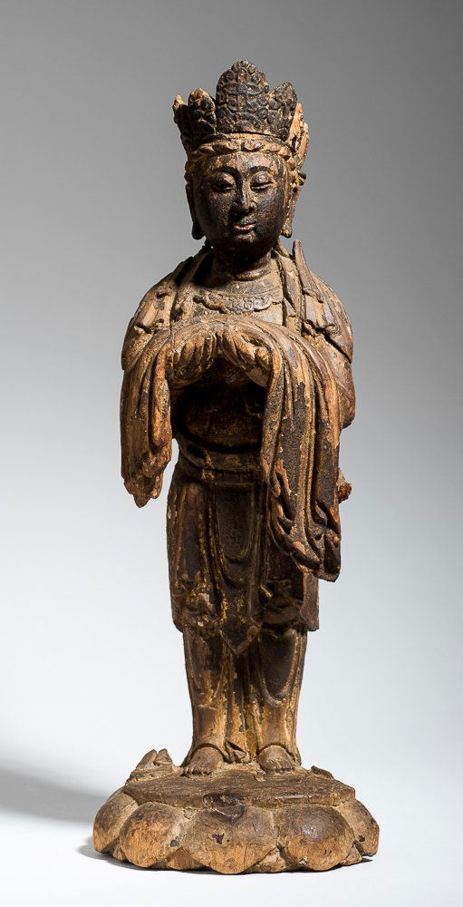 ALTARFIGURE OF A BODHISATTVA PRESENTING OFFERINGS (1 of 4)