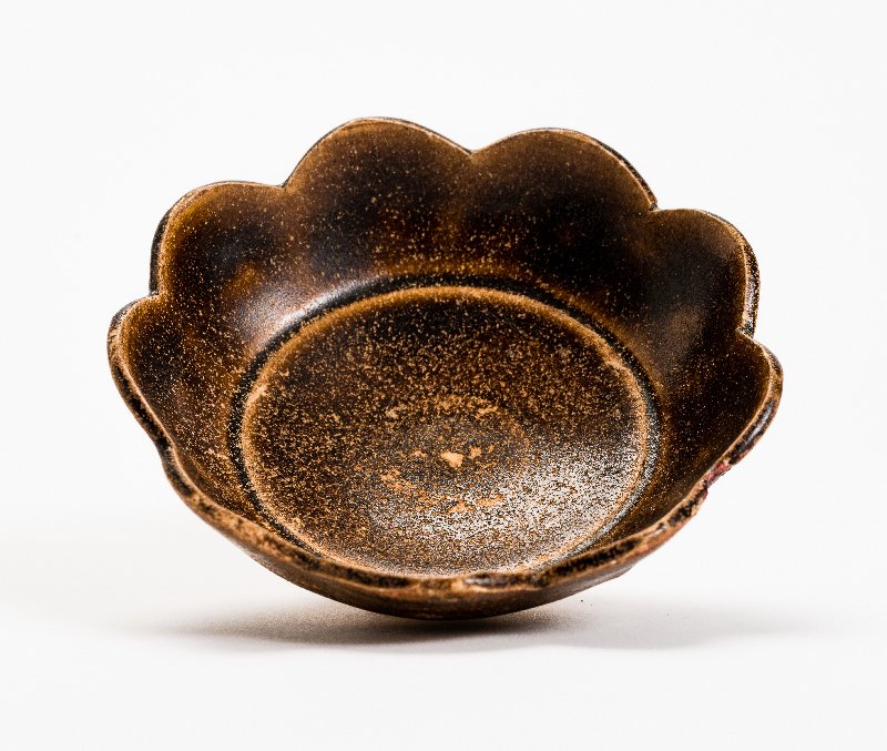 SMALL BLOSSOM-SHAPED BOWL (1 of 4)