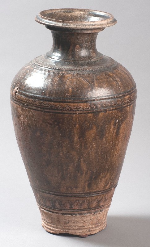 LARGE STORAGE VASE (1 of 4)