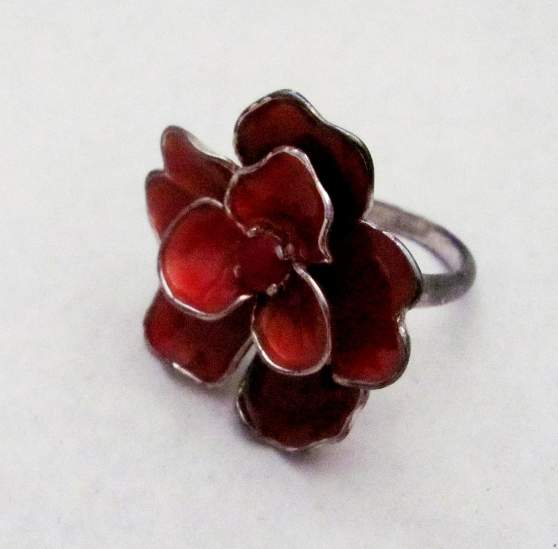 .925 Sterling Silver Carnelian and Red Enamel Ladies: .925 Sterling Silver Carnelian and Red Enamel Ladies Ring - Size 10