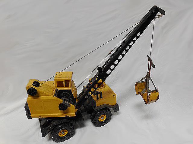 tonka crane bucket