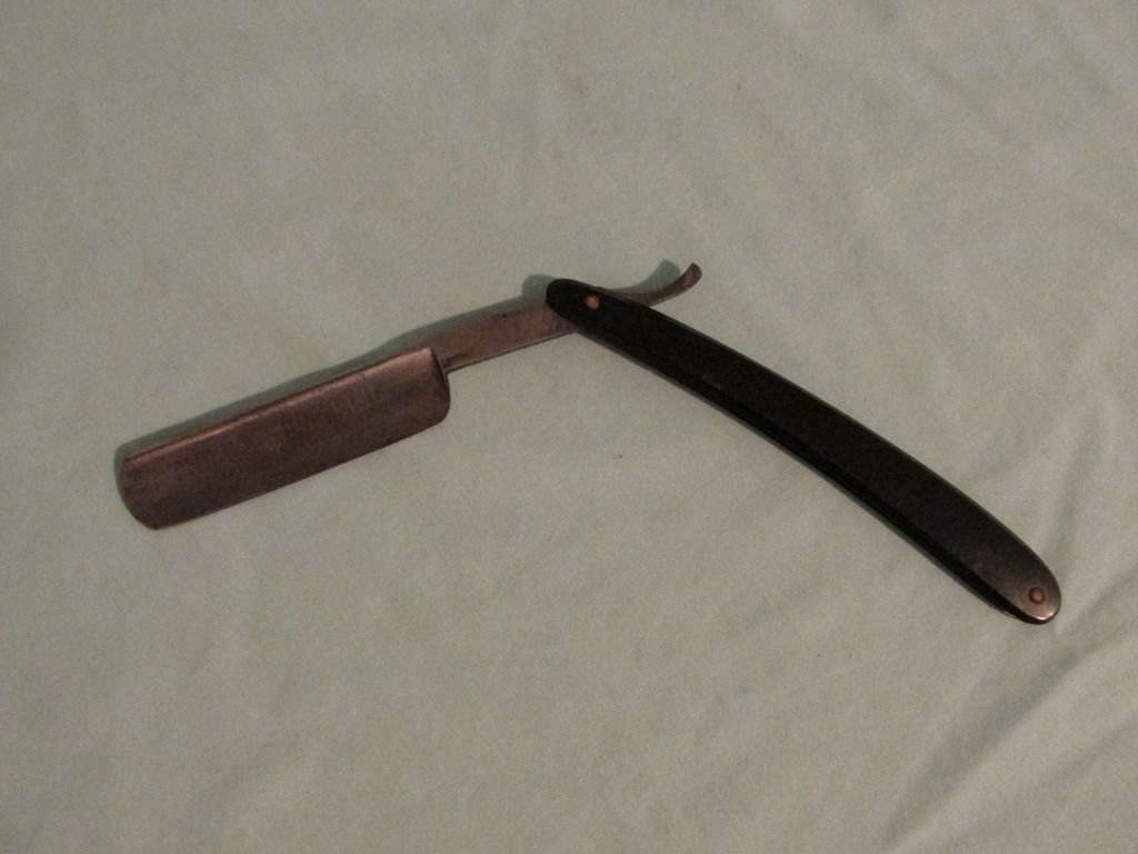 The Hamburg Ring Extra Hollow Ground Straight Razor