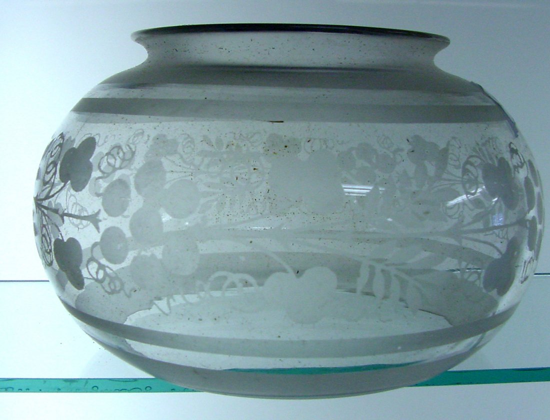 Victorian Table Lamp Shade (1 of 2)