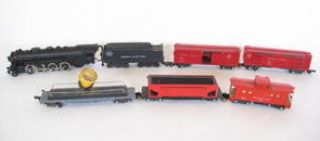 1130: American Flyer Lines Train Set, Cars, Track