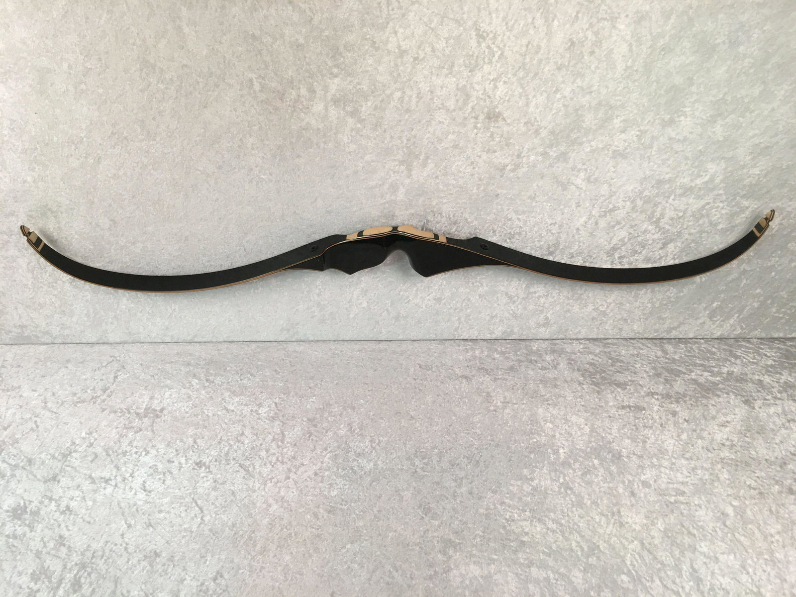 Vintage Wing Archery Thunderbird Recurve Bow. 52": Vintage Wing Archery Thunderbird Recurve Bow. 52" TA-2362. 44#. Left Handed