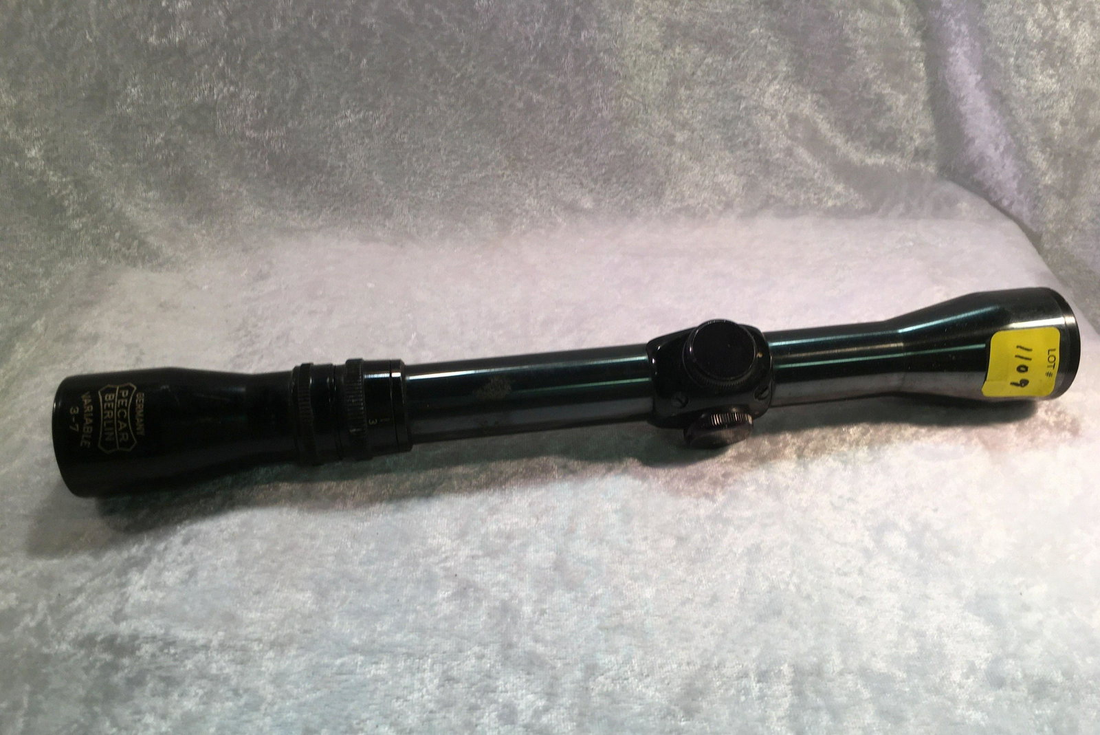 German Pecar Berlin Variable 3-7 Post/Crosshair Scope: German Pecar Berlin Variable 3-7 Post/Crosshair Scope