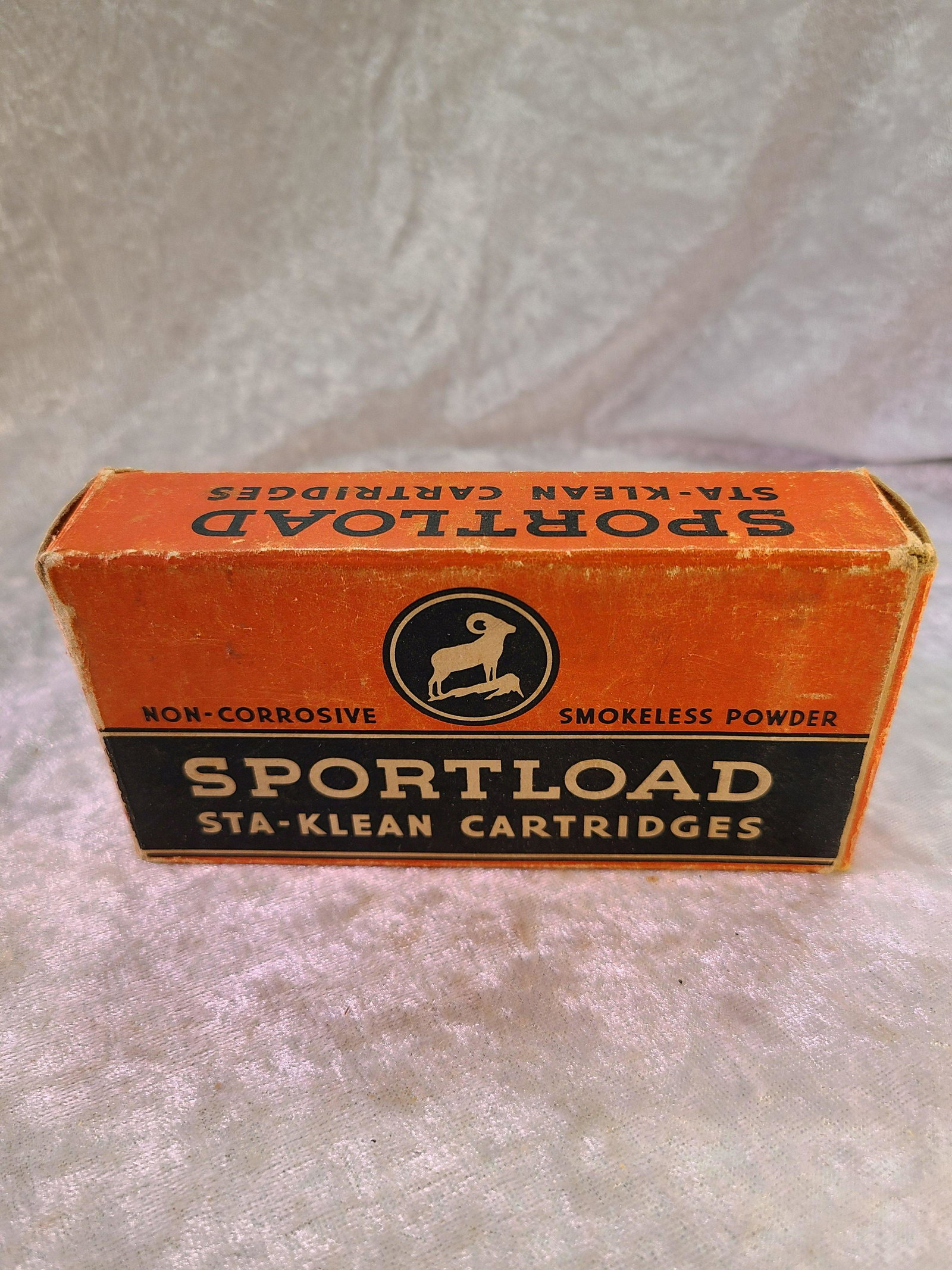 Vintage Sears Roebuck and Co. Sportload 300 Savage: Vintage Sears Roebuck and Co. Sportload 300 Savage Sta-Klean One Piece Full Box. (15) Loaded Cartridges, (5) Empty Brass, Various Headstamps. 150 Gr.
